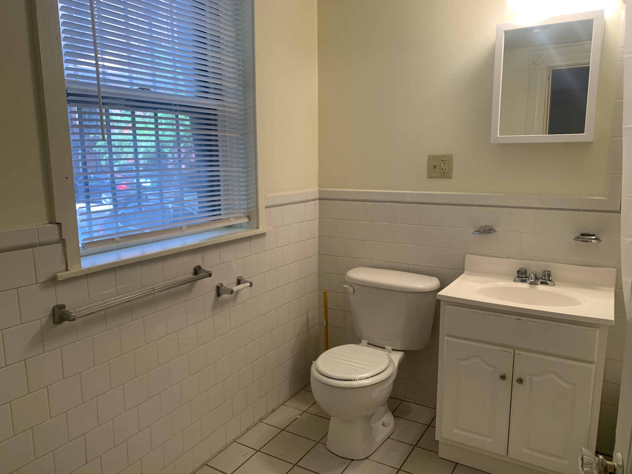 379 Commonwealth Ave, Fenway