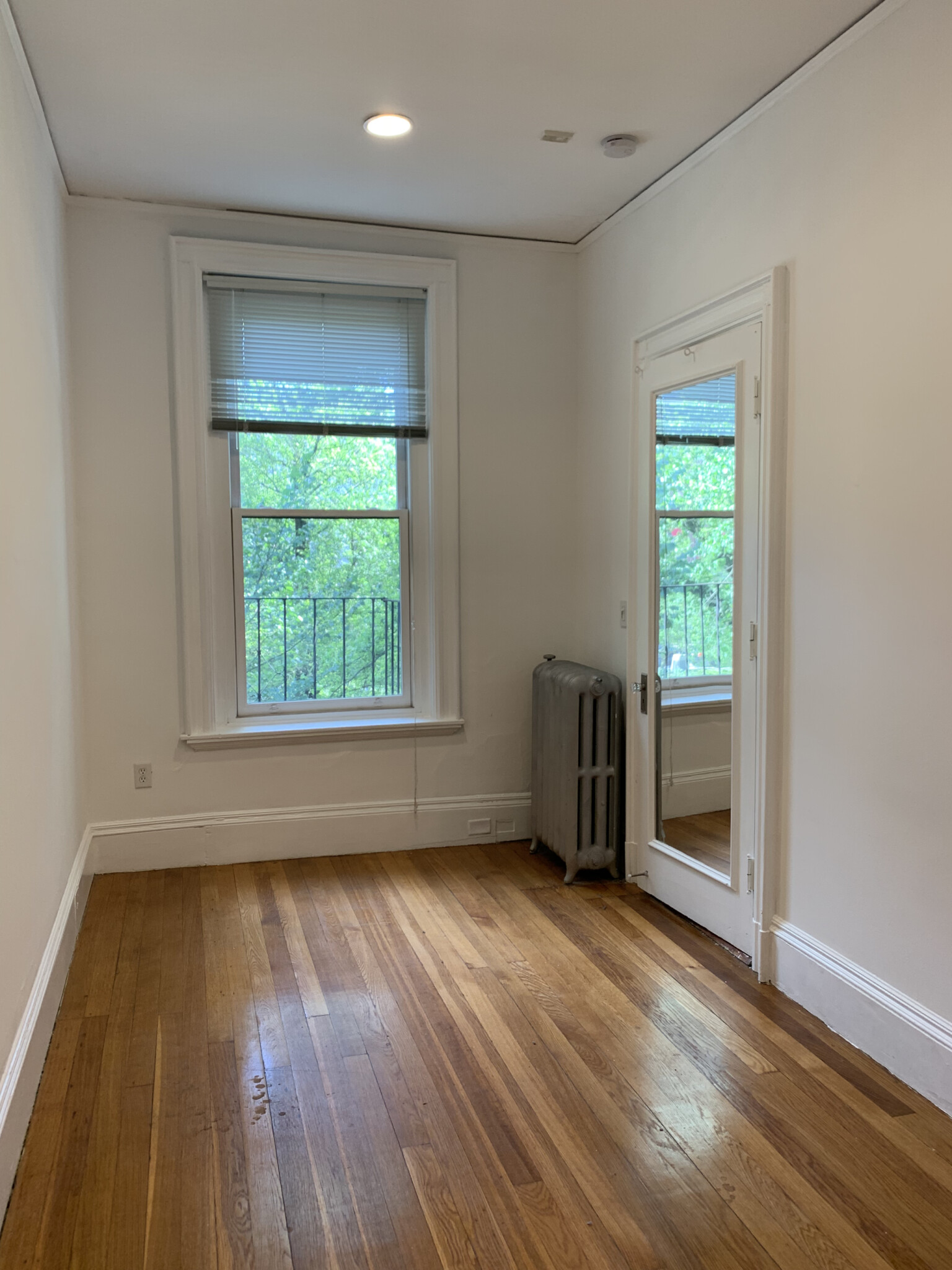 379 Commonwealth Ave, Fenway