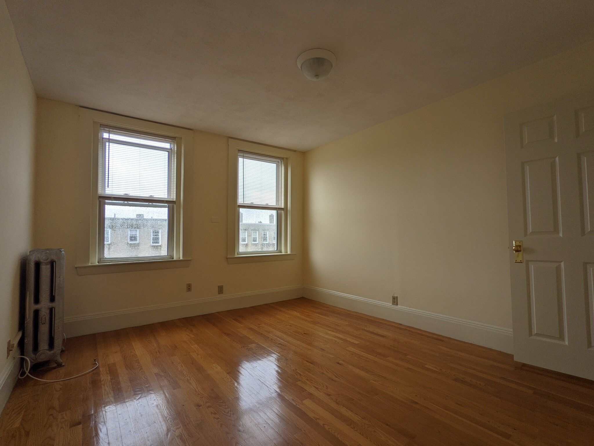 32 Queensberry St, Fenway