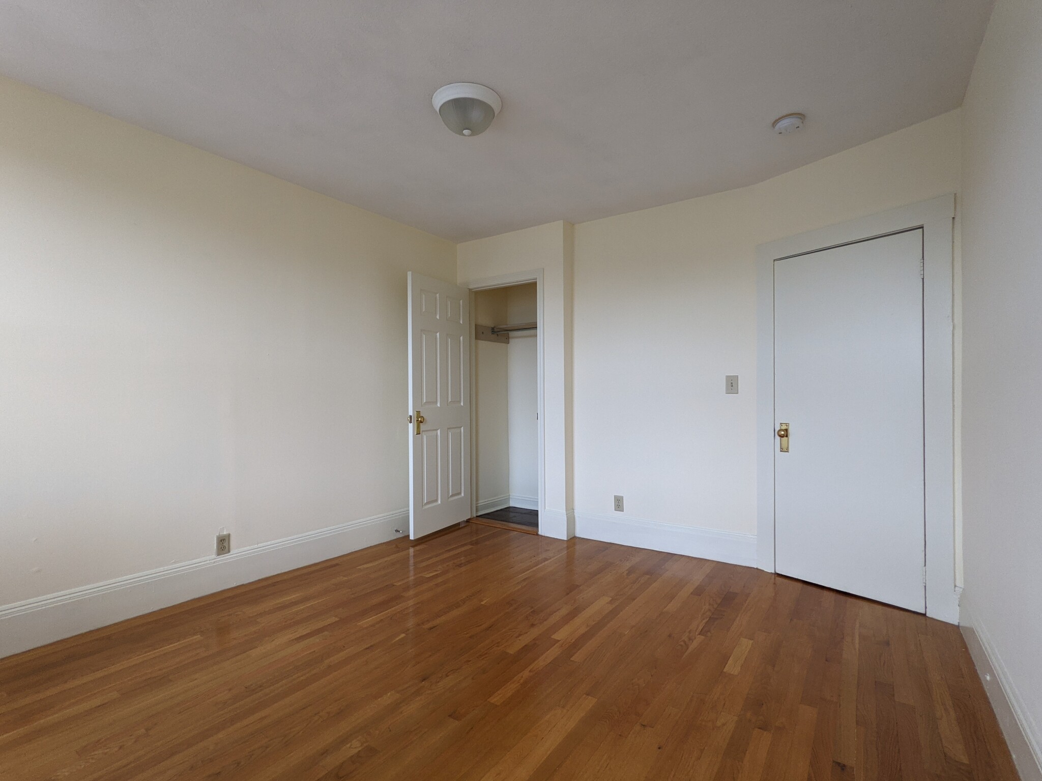 32 Queensberry St, Fenway