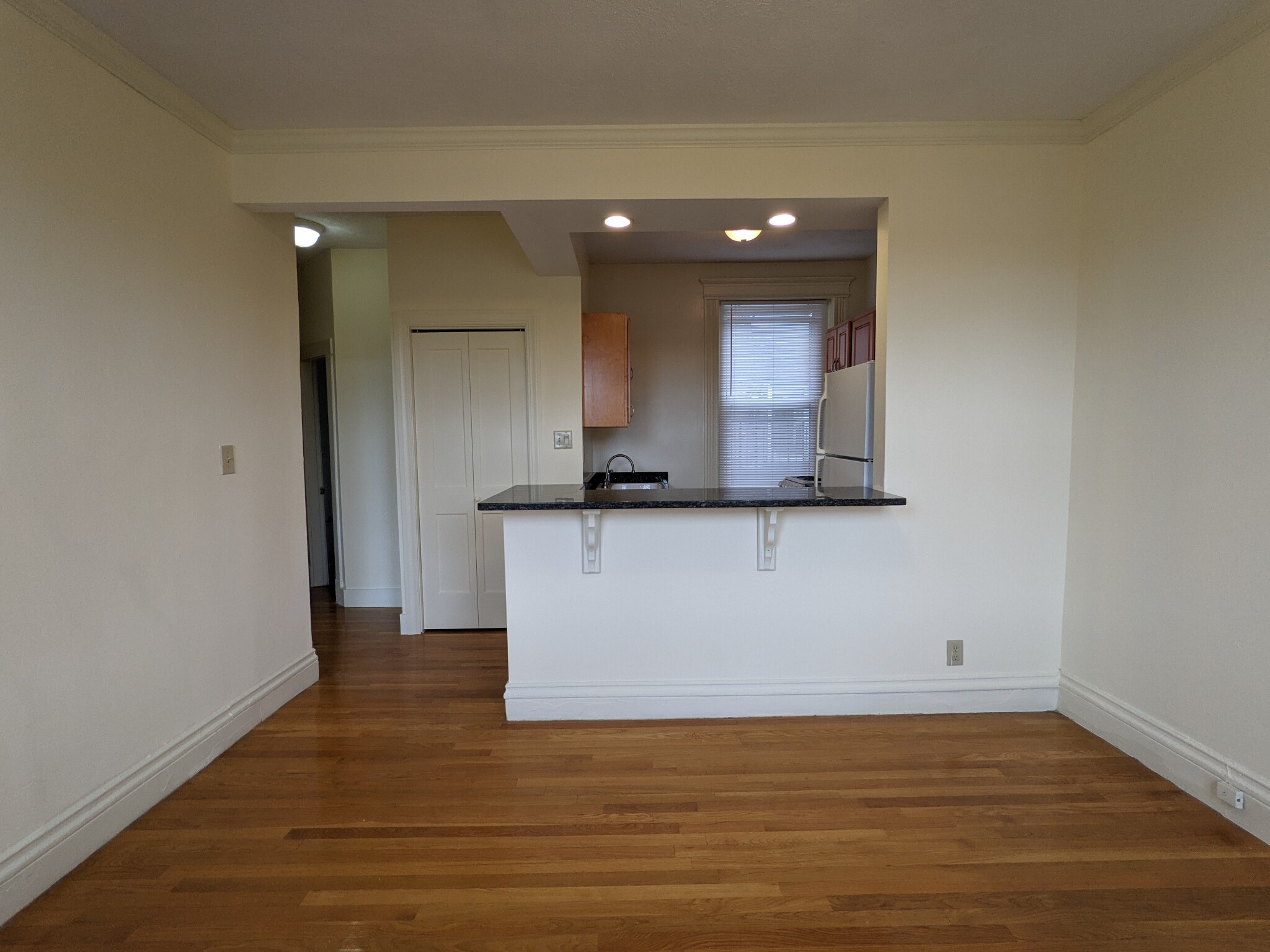 32 Queensberry St, Fenway