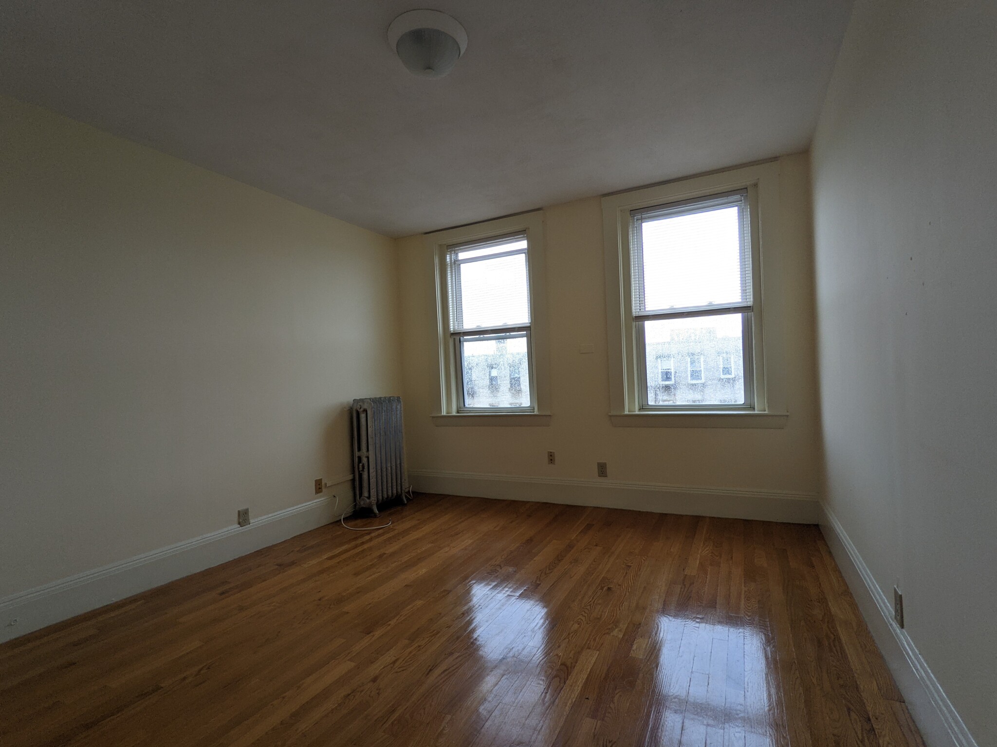 32 Queensberry St, Fenway