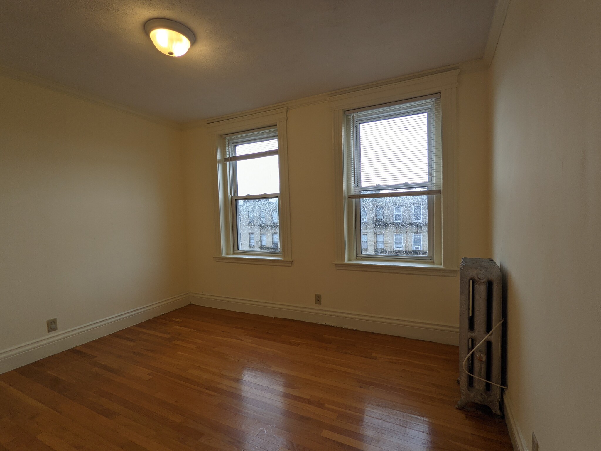 32 Queensberry St, Fenway