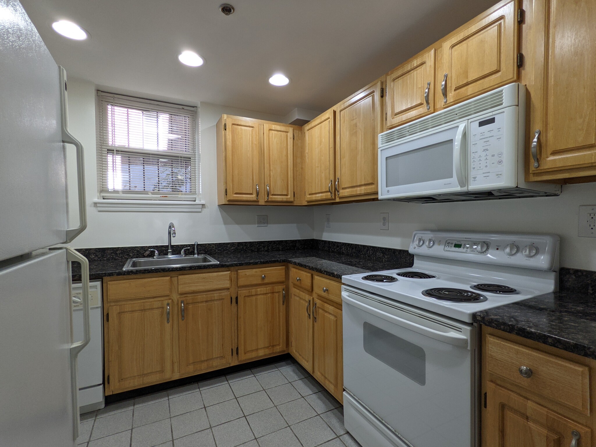 19 Queensberry St, Fenway