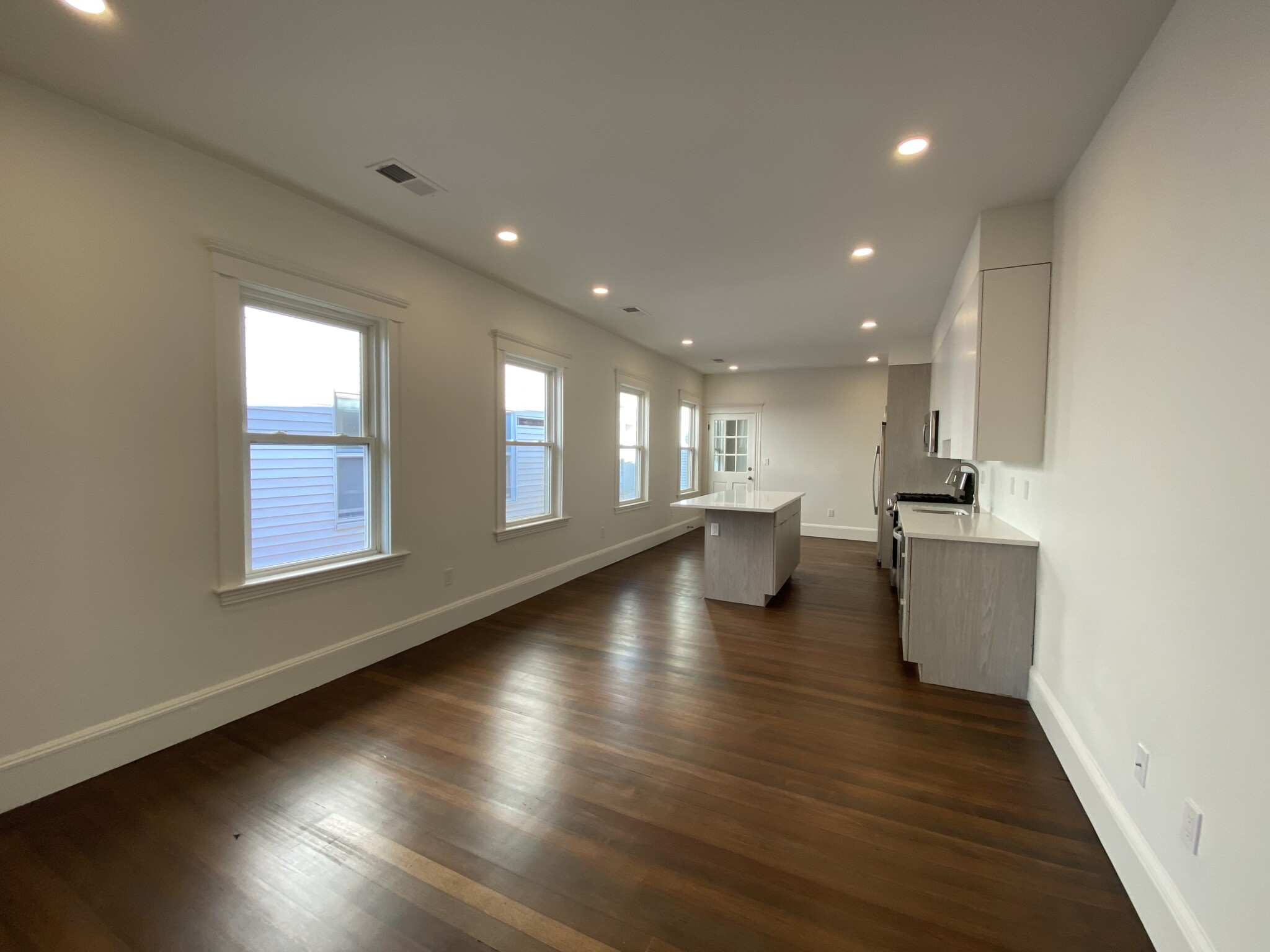 8 Nonantum St, Brighton