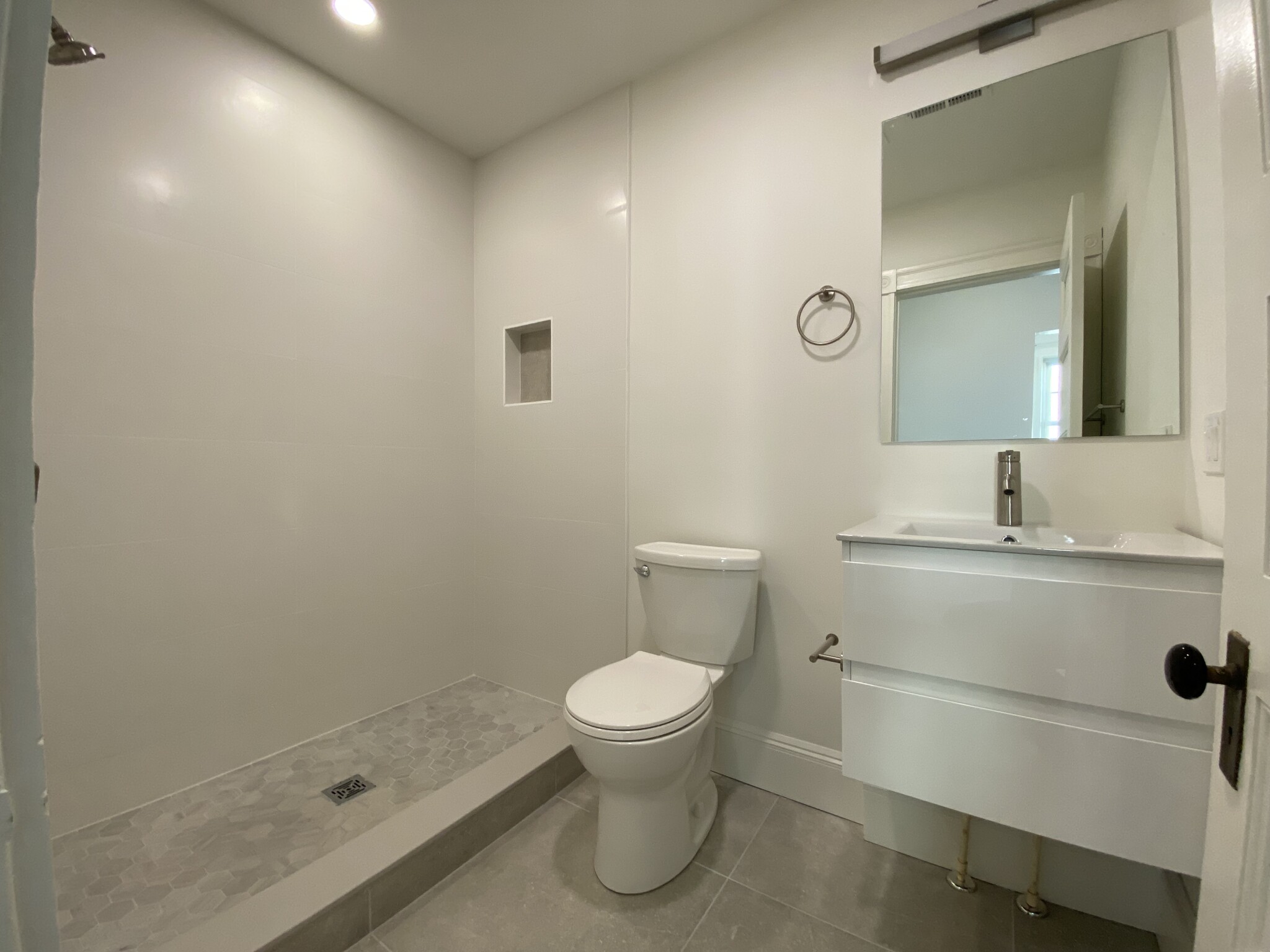 8 Nonantum St, Brighton