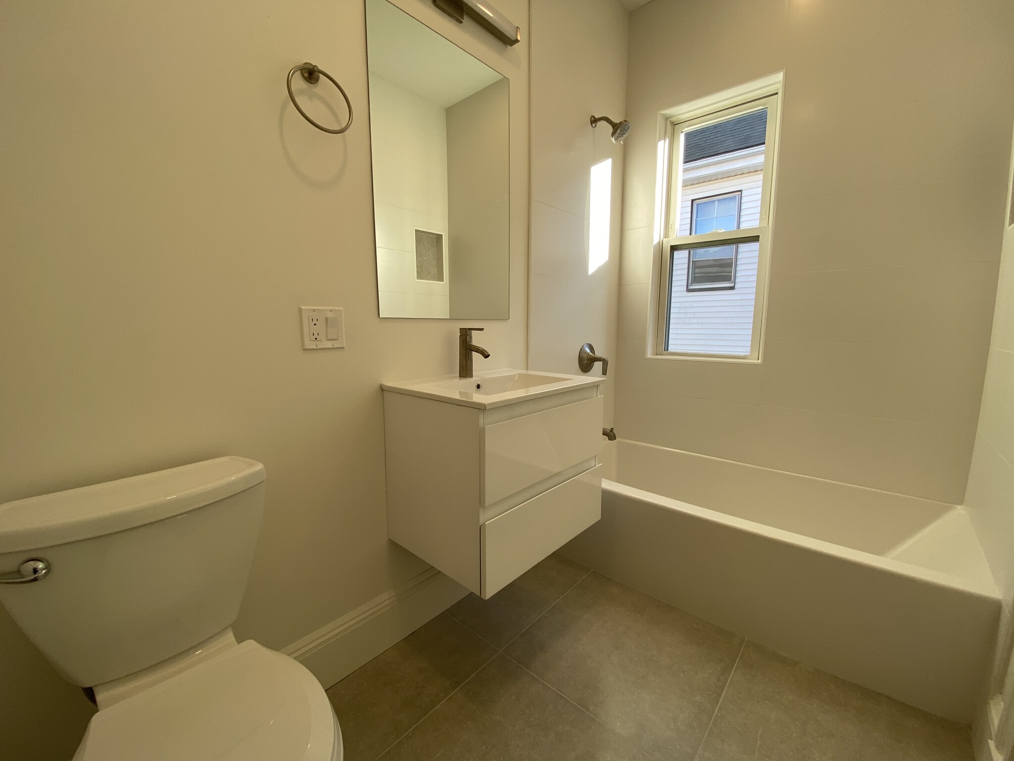 8 Nonantum St, Brighton