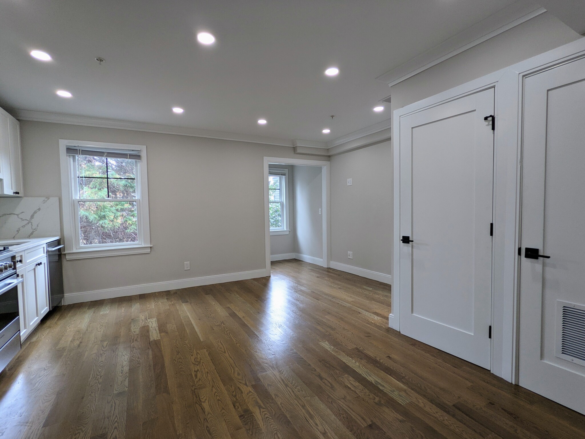 14 Lopez Ave, Huron Village