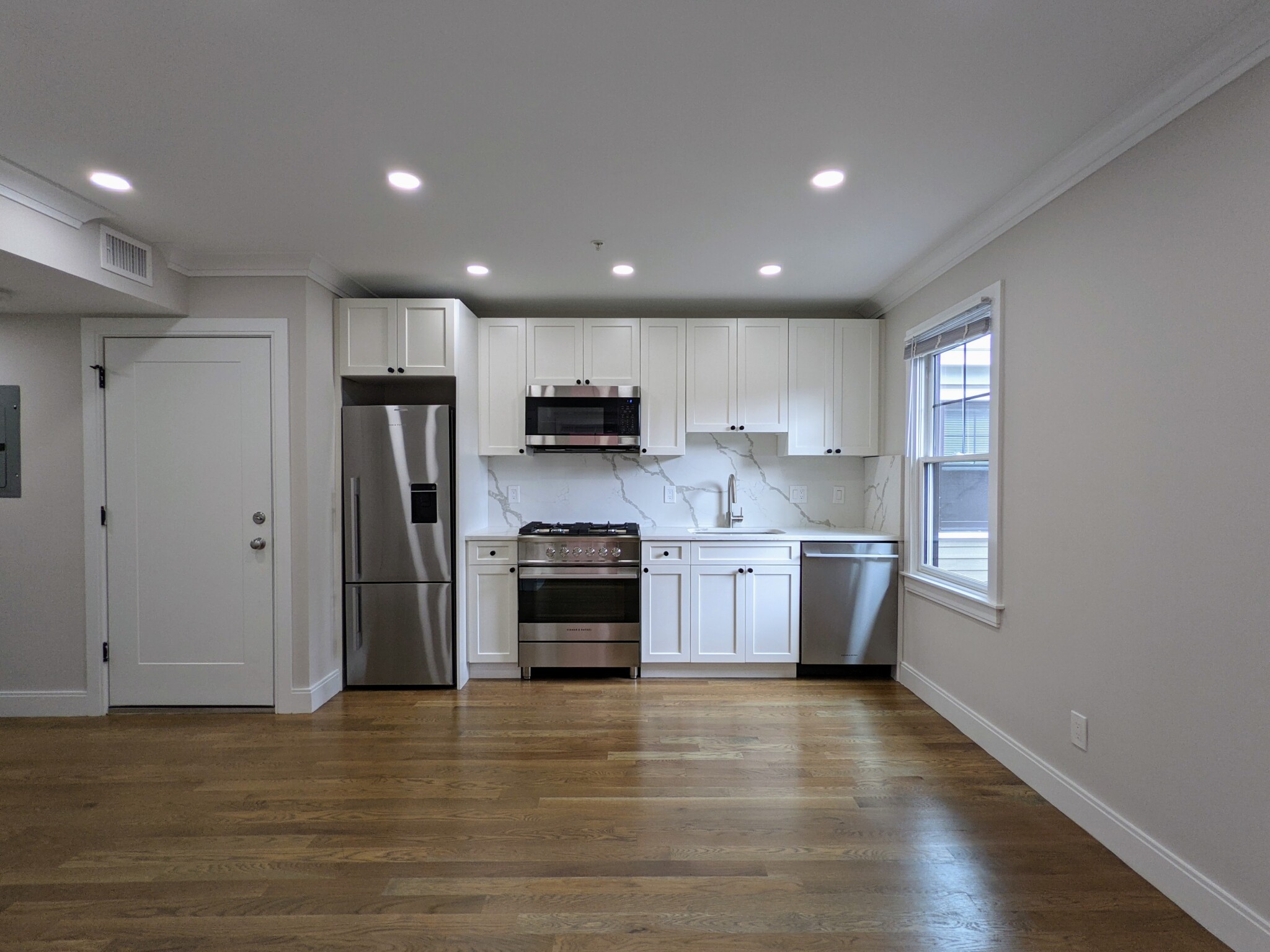 14 Lopez Ave, Huron Village