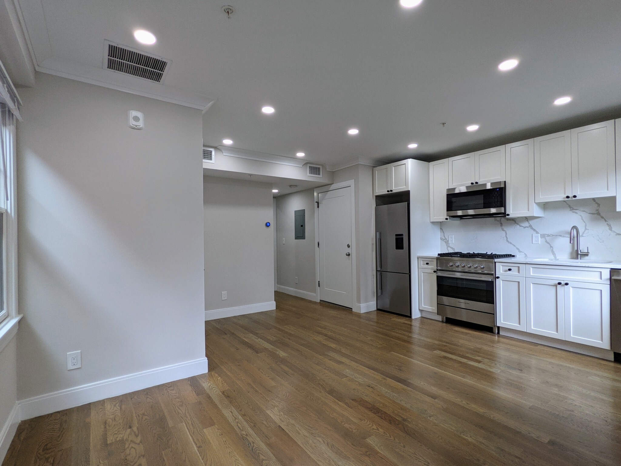 14 Lopez Ave, Huron Village