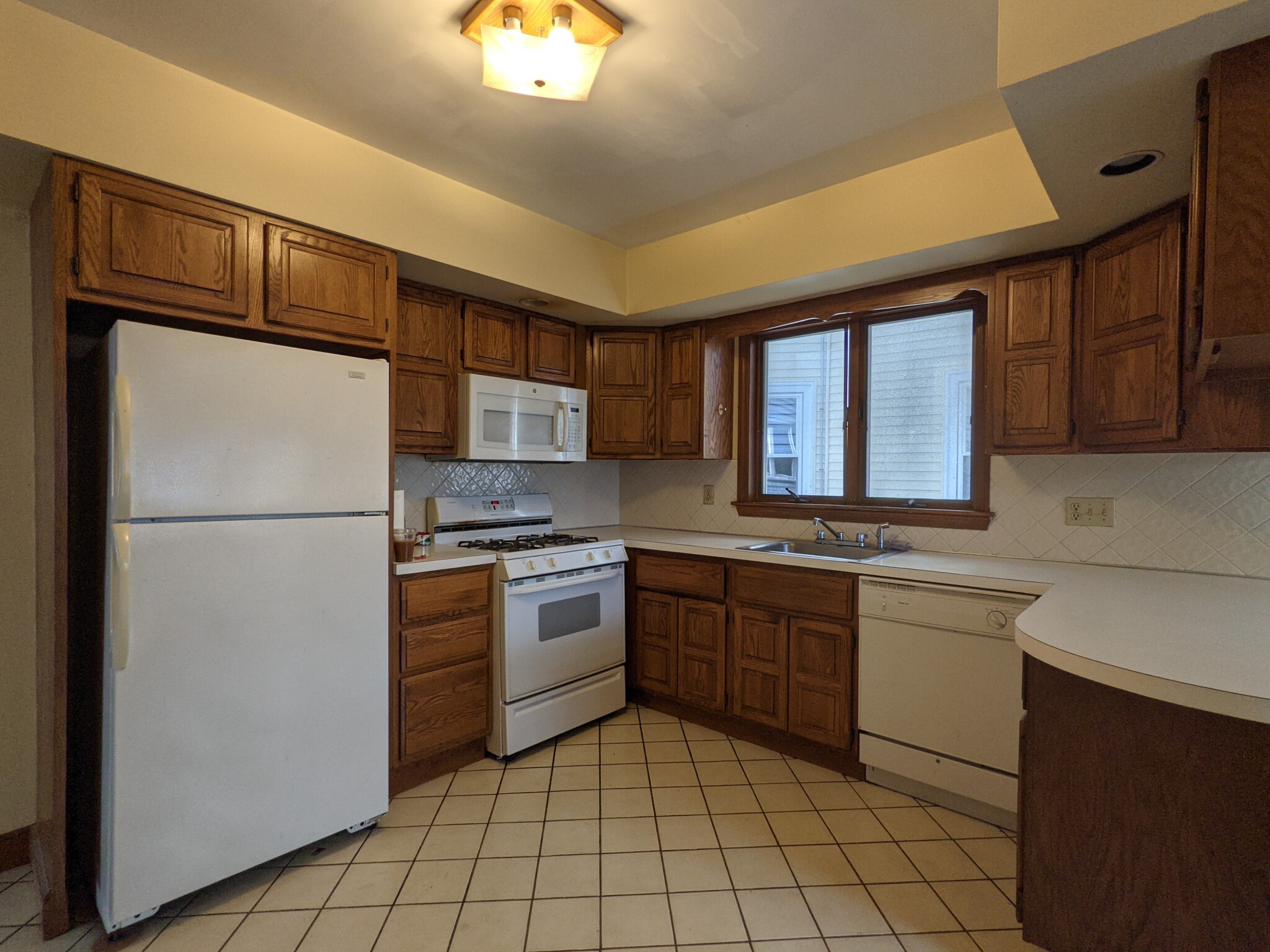 23 Speridakis Ter, East Cambridge