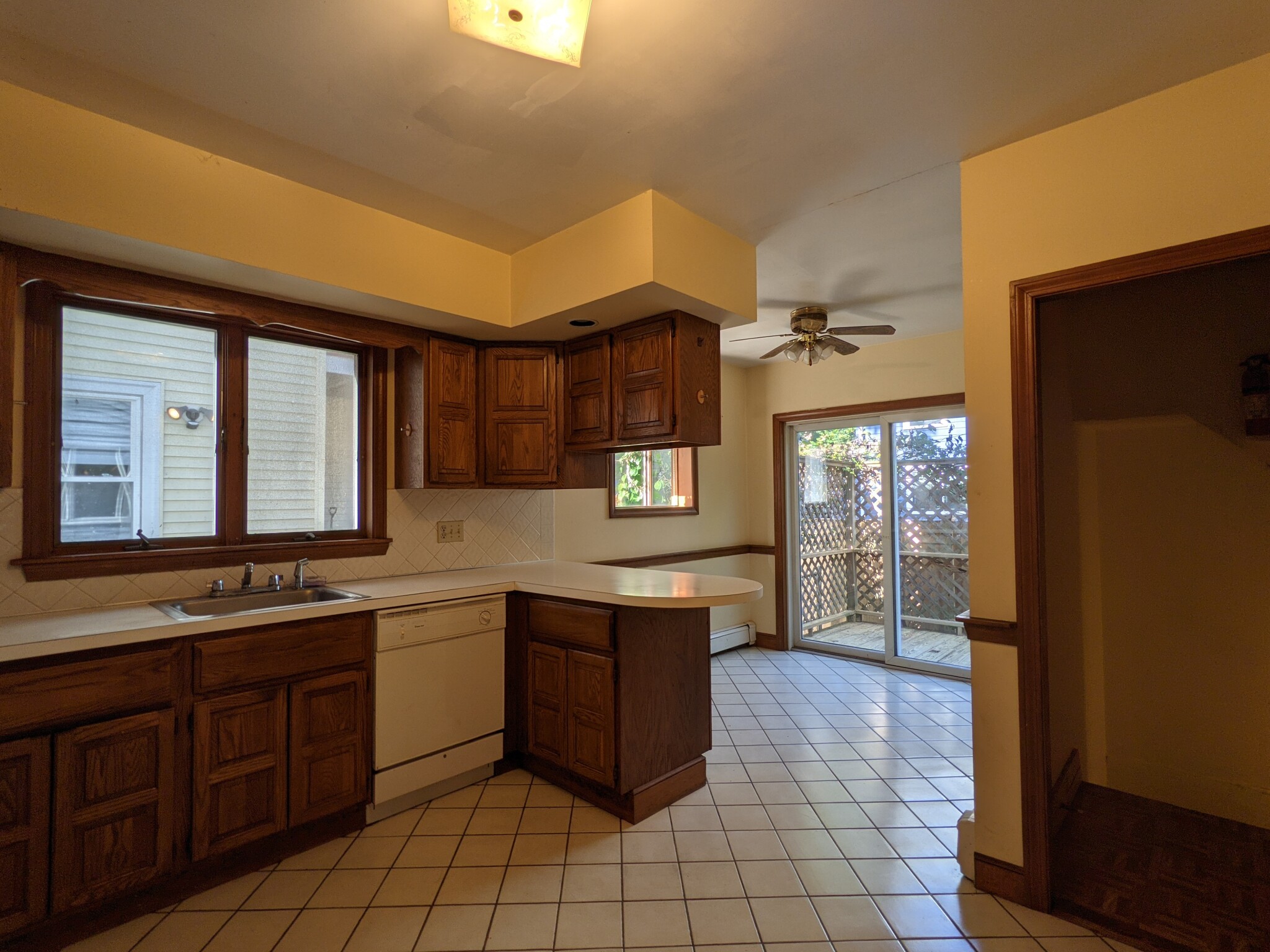 23 Speridakis Ter, East Cambridge