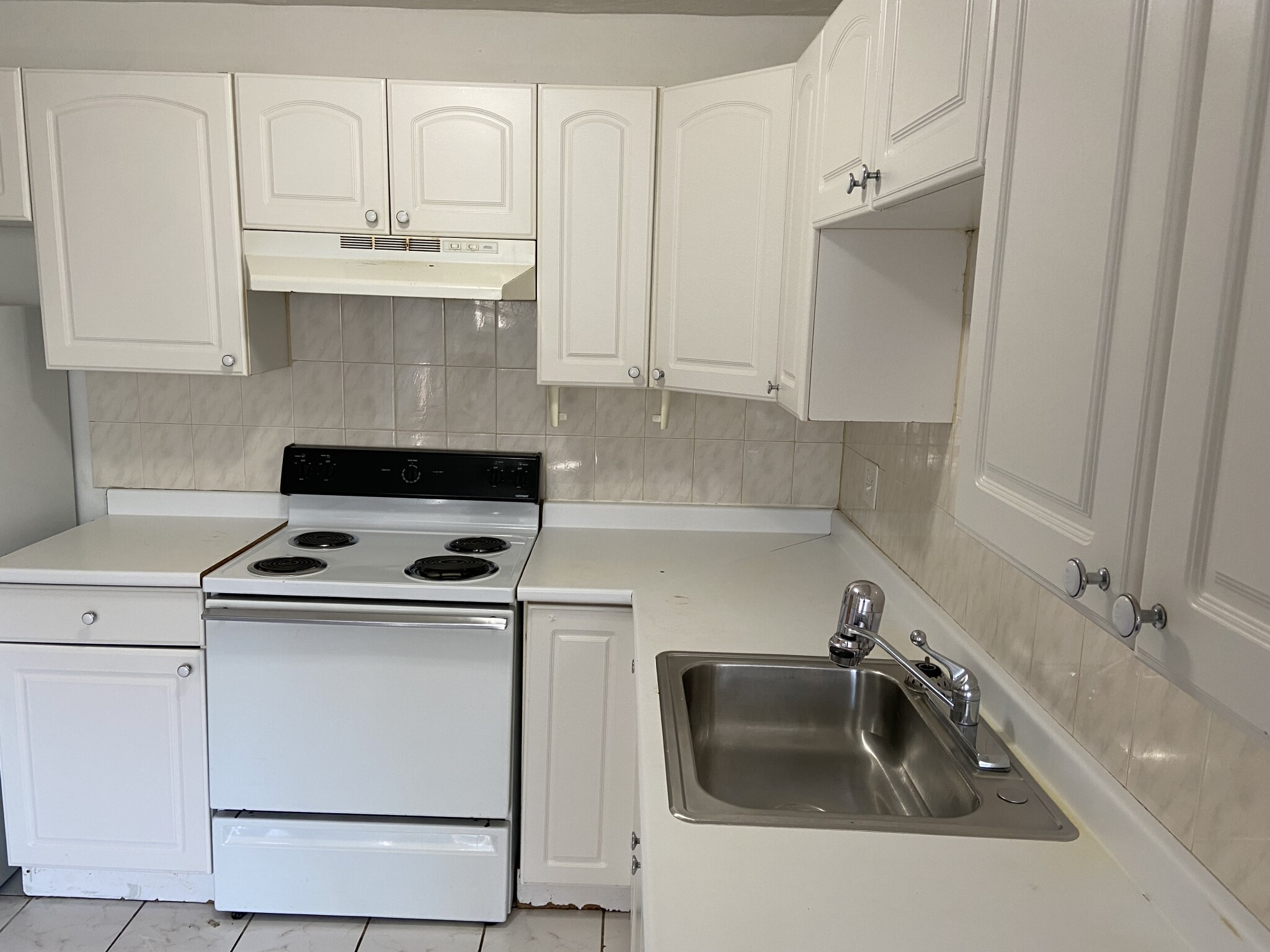 226 Parker Hill Ave, Mission Hill