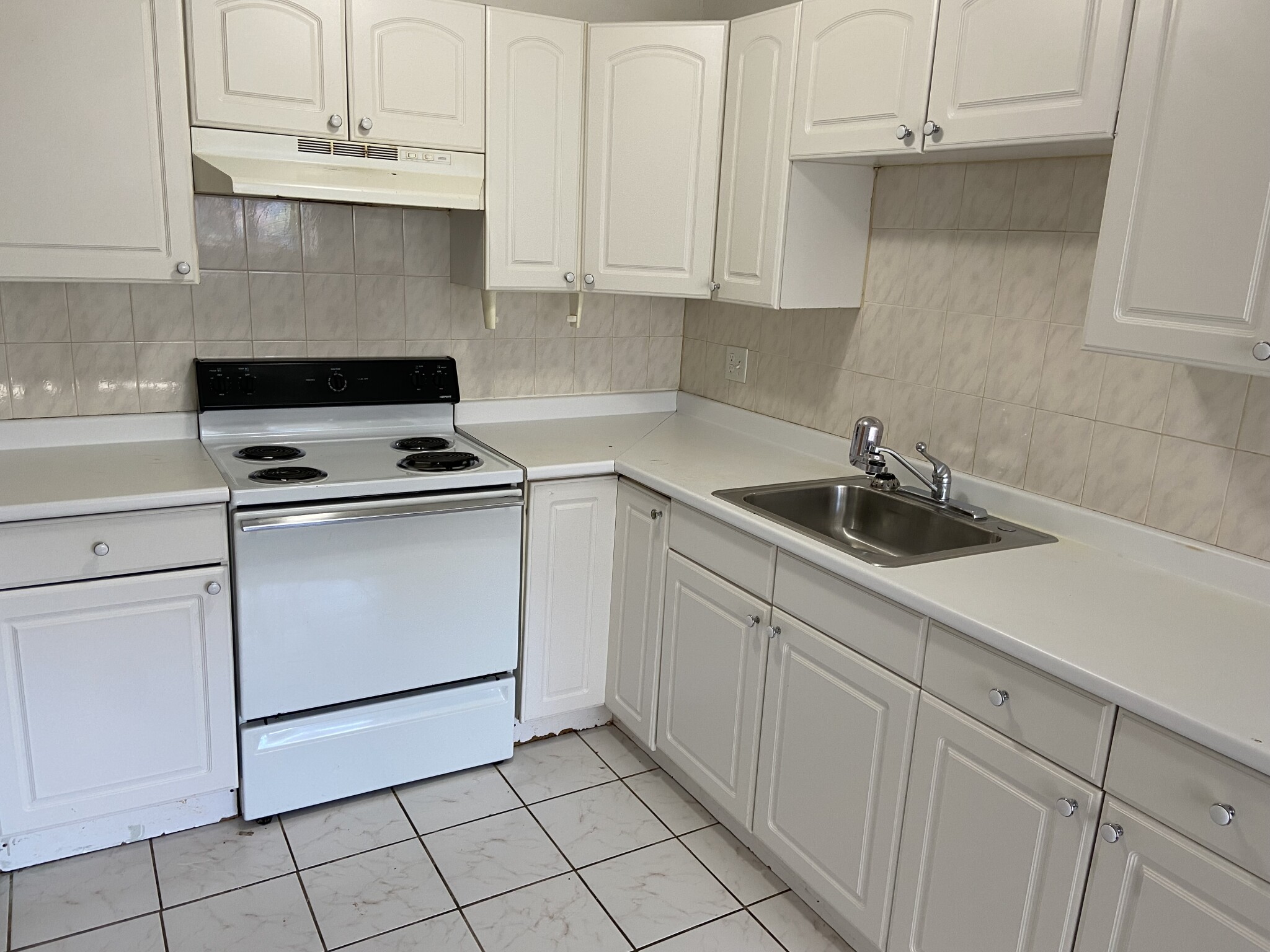 226 Parker Hill Ave, Mission Hill