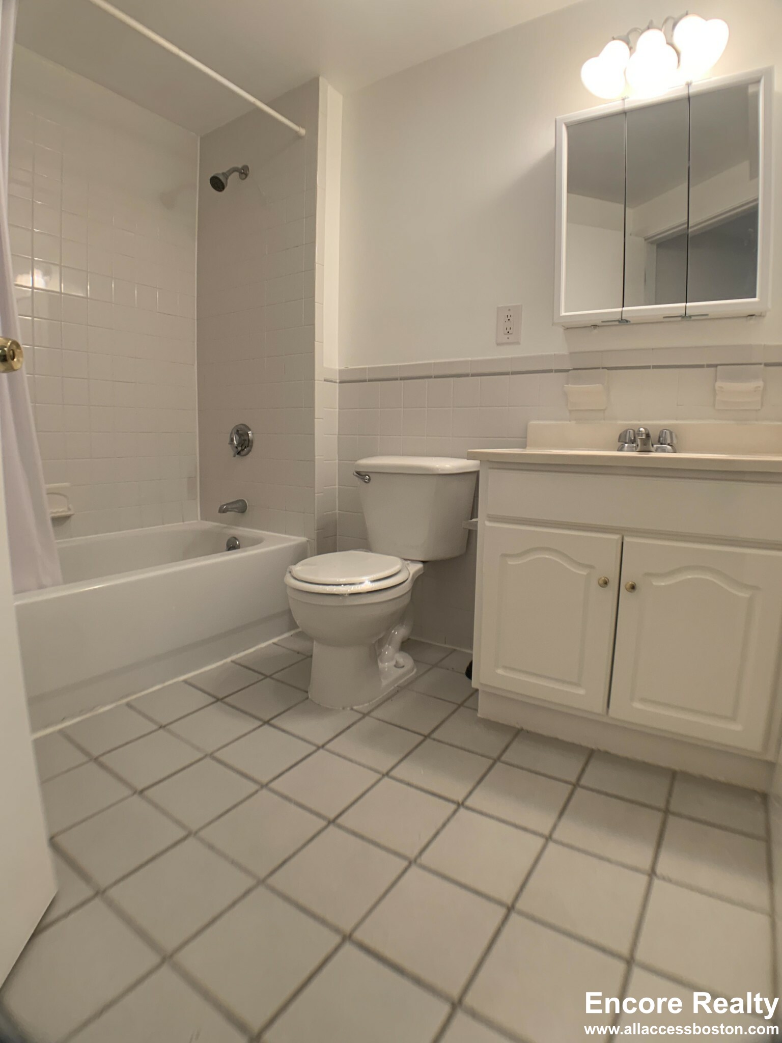 24 Queensberry St, Fenway