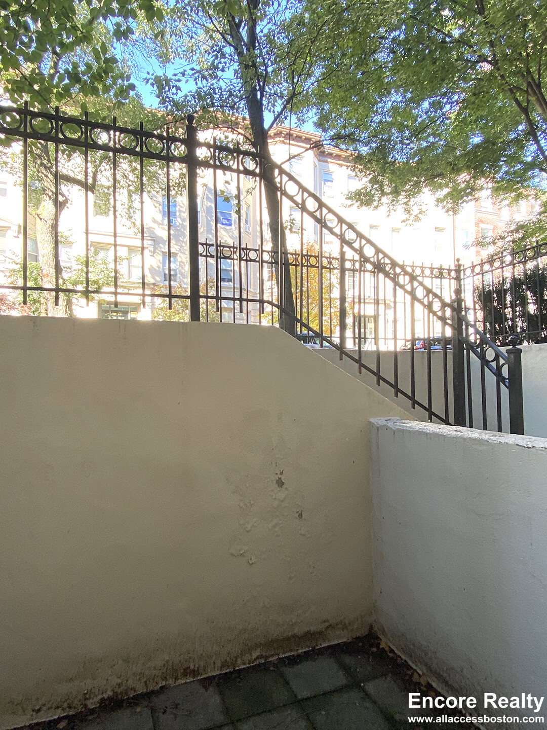 24 Queensberry St, Fenway