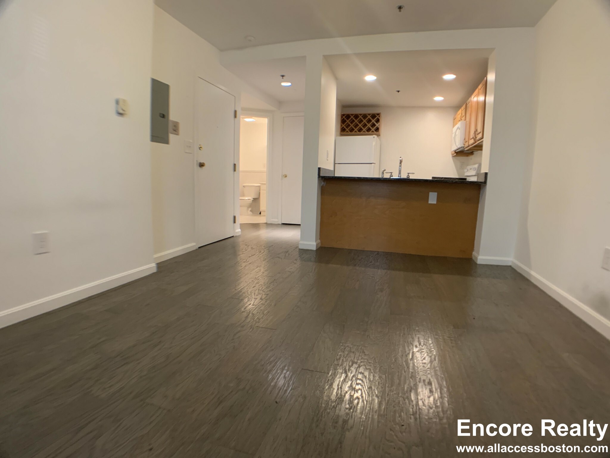 24 Queensberry St, Fenway