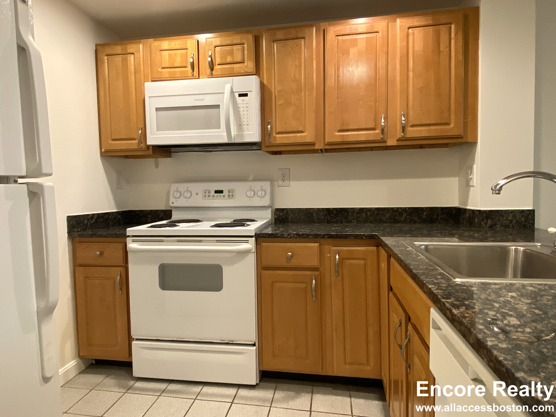 24 Queensberry St, Fenway