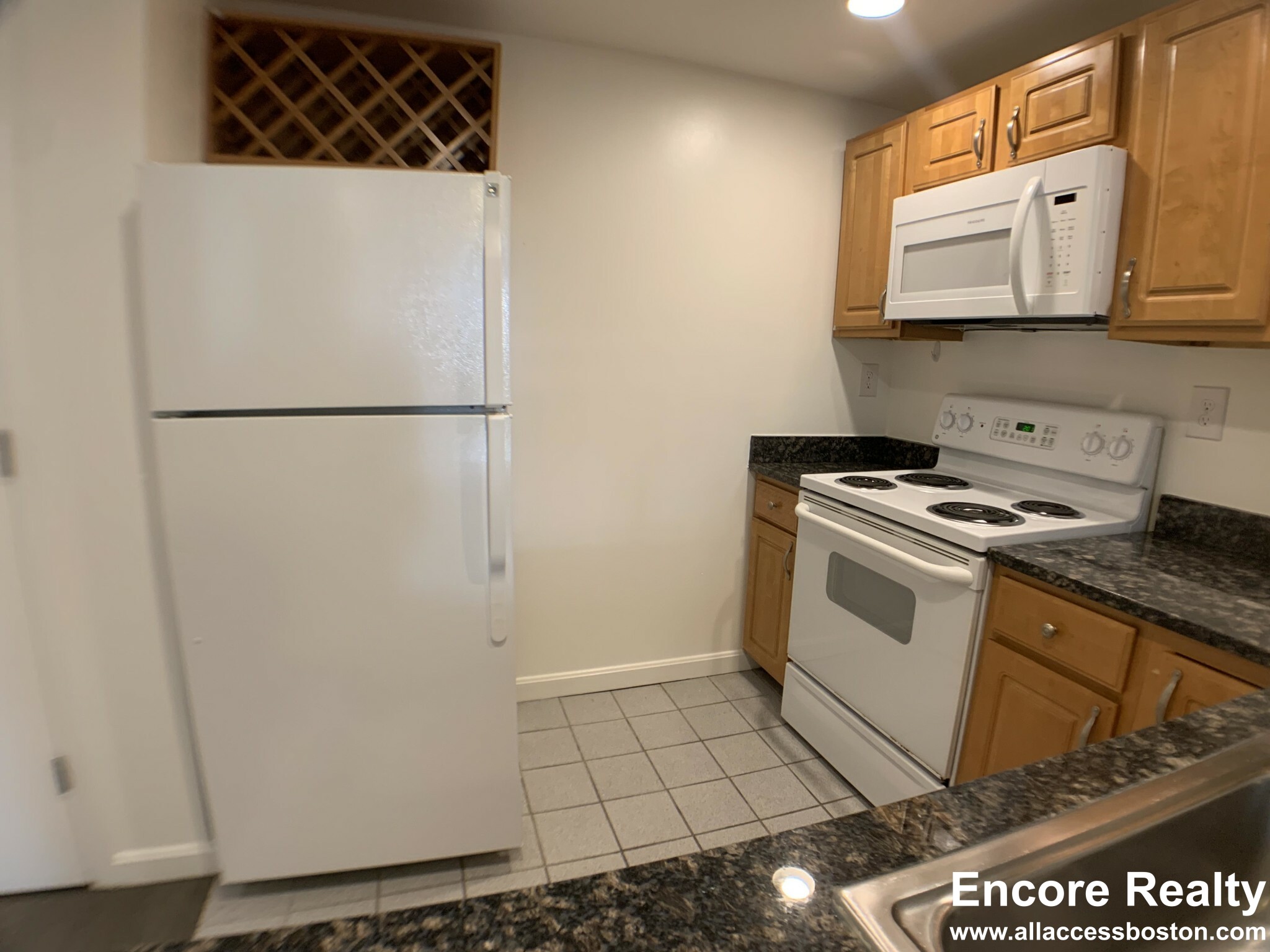 24 Queensberry St, Fenway