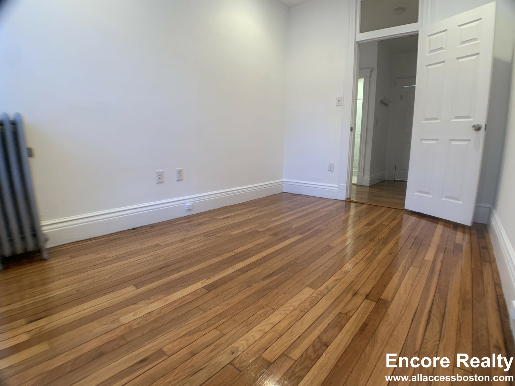 120 Peterborough St, Fenway