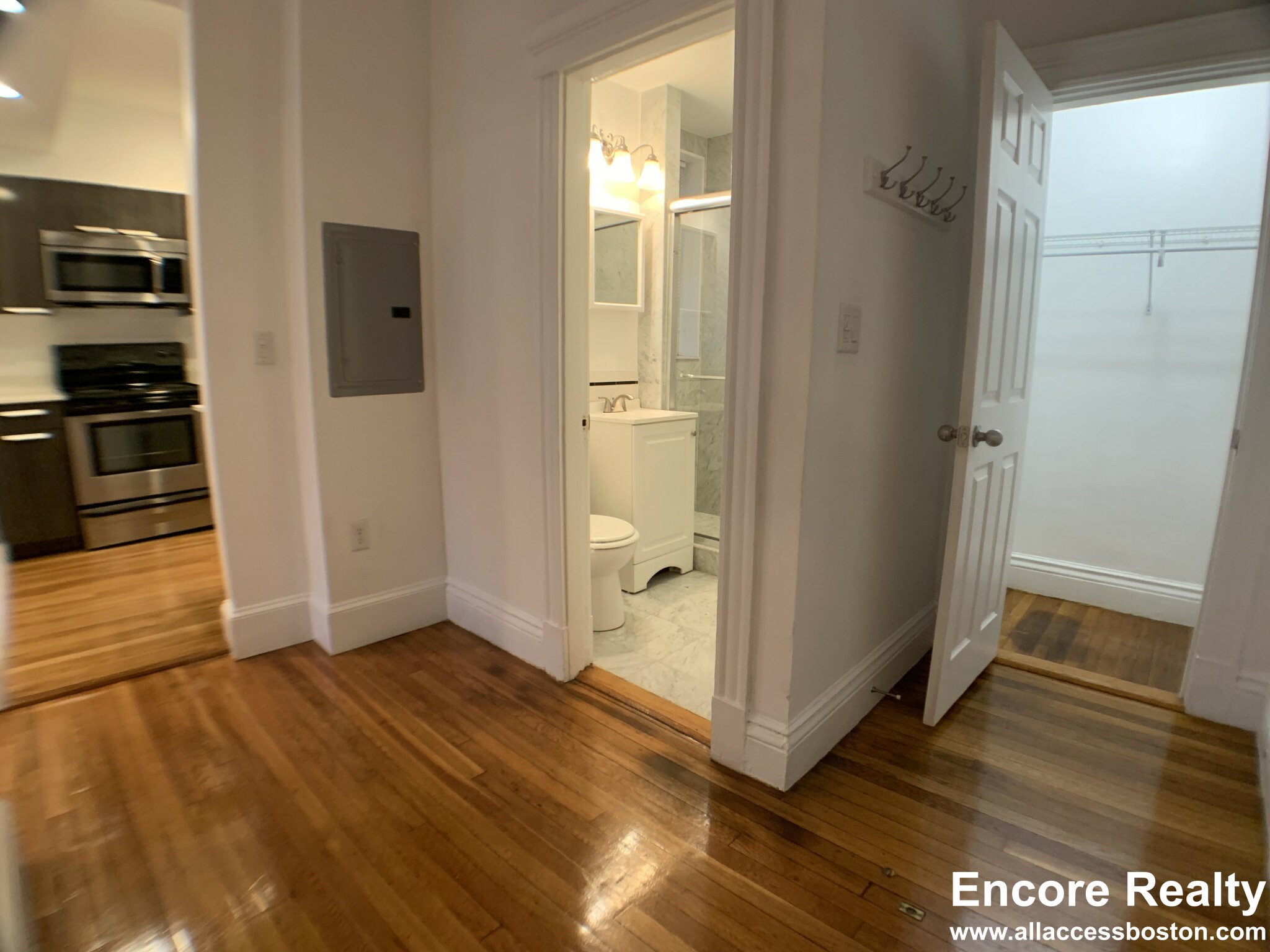 120 Peterborough St, Fenway