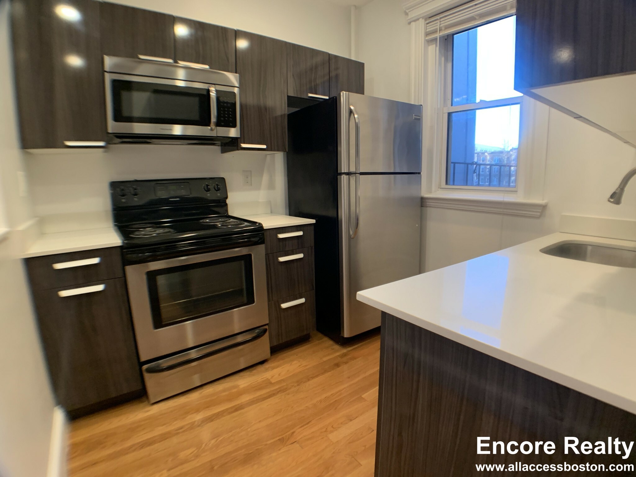 120 Peterborough St, Fenway