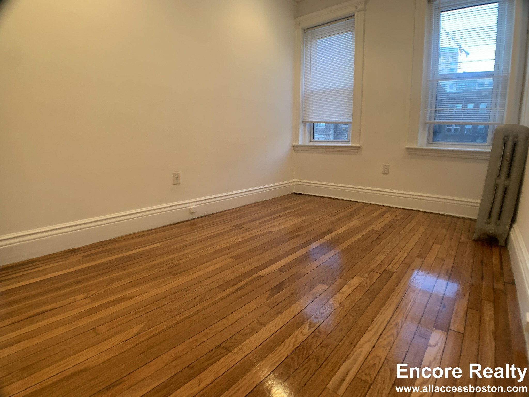 120 Peterborough St, Fenway