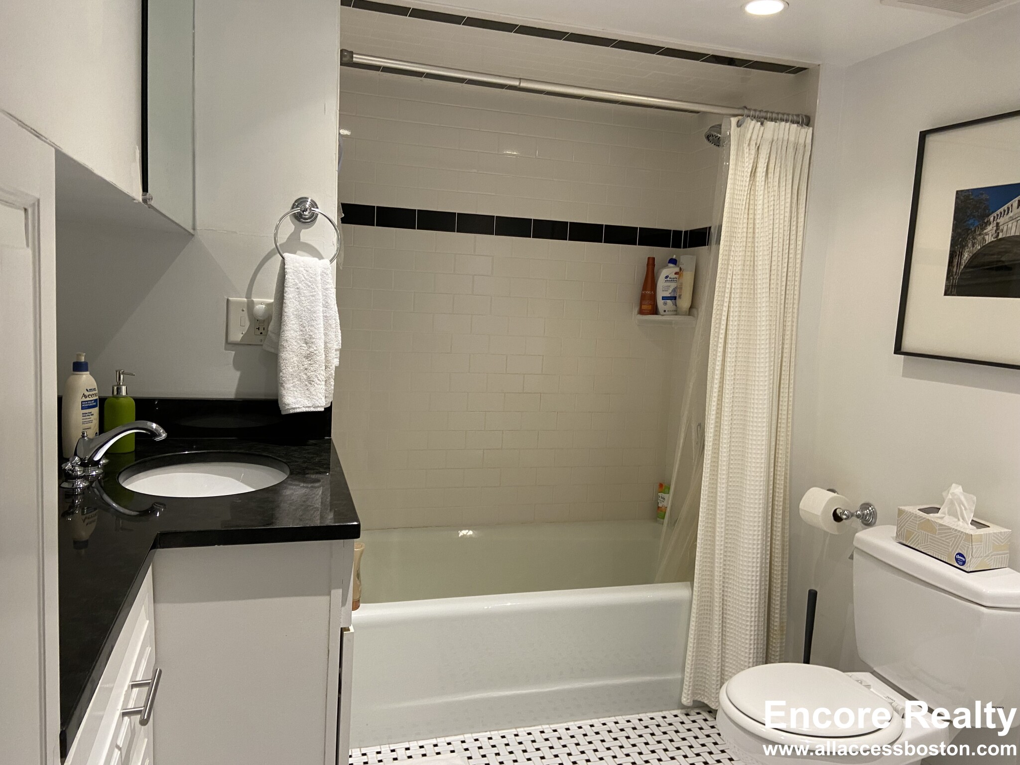 113 Beacon St, Back Bay