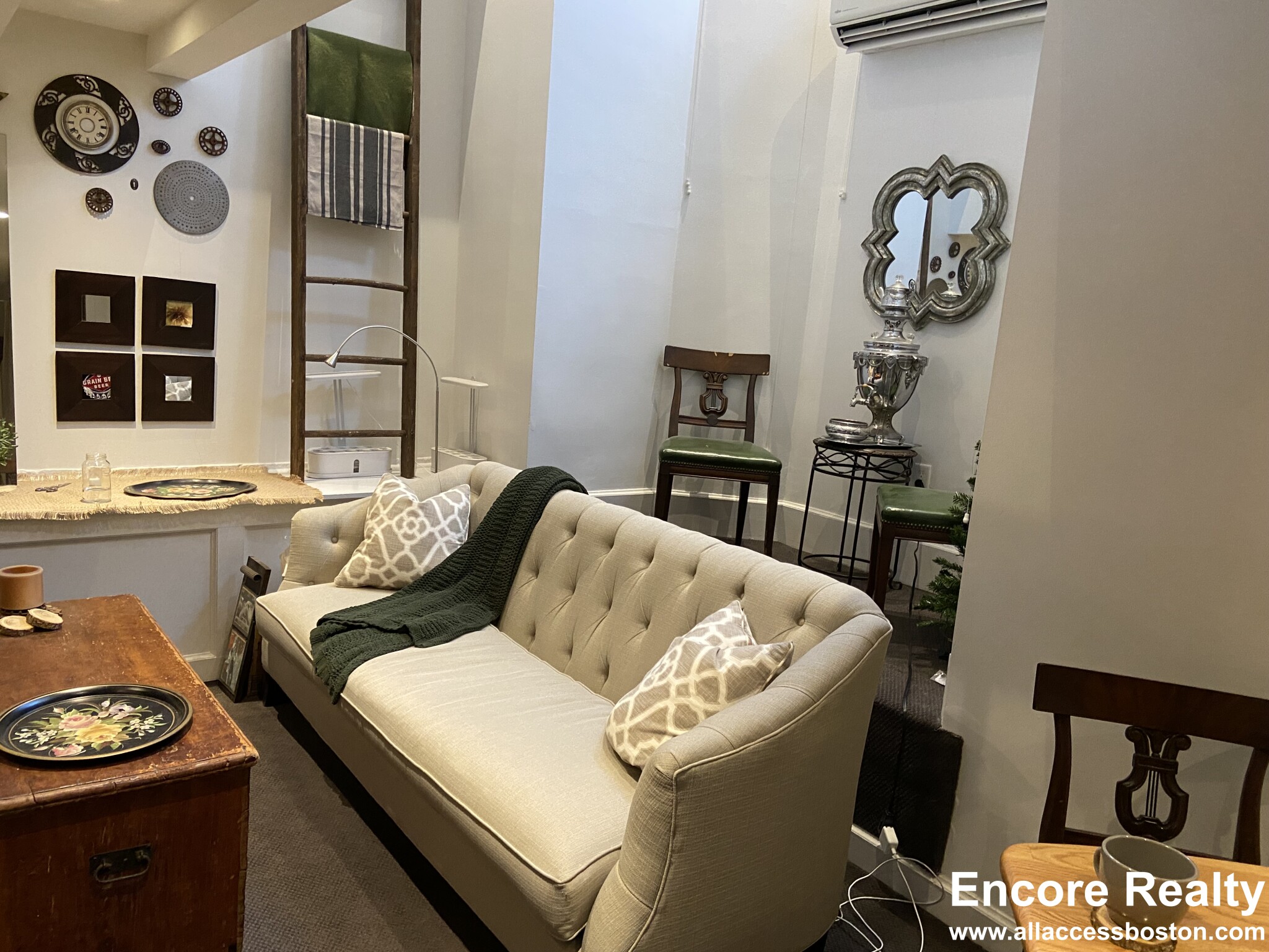 113 Beacon St, Back Bay