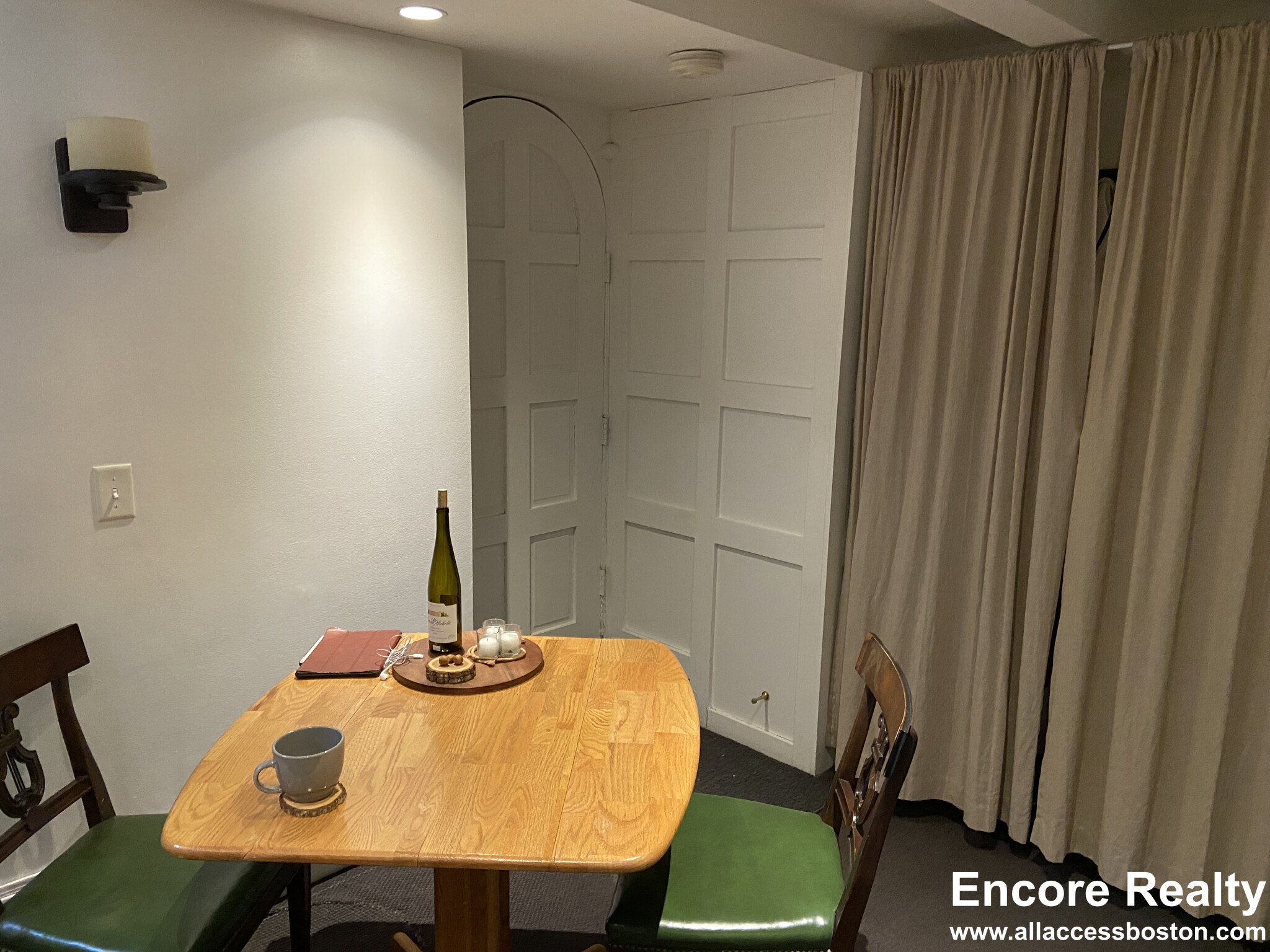 113 Beacon St, Back Bay