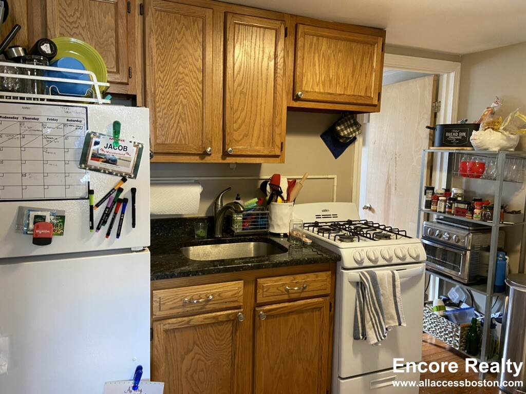 6  8 Sunset St, Mission Hill