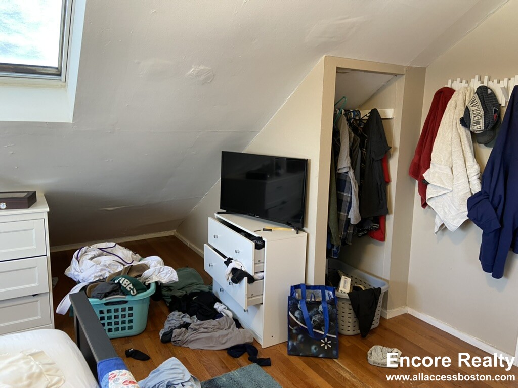 6  8 Sunset St, Mission Hill