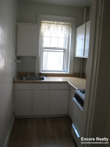 317 Allston St, Brighton