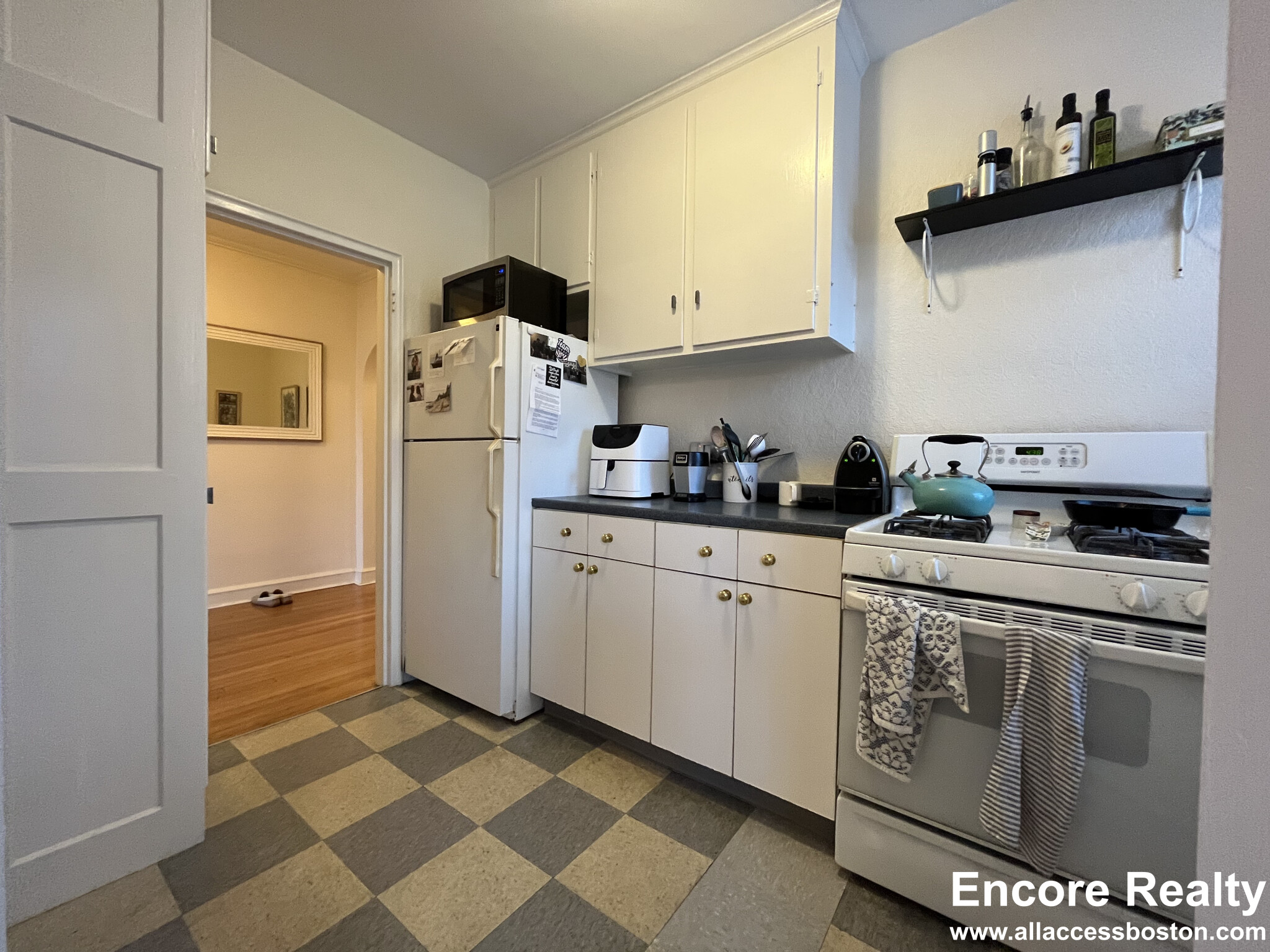 89 Longwood Ave, Coolidge Corner