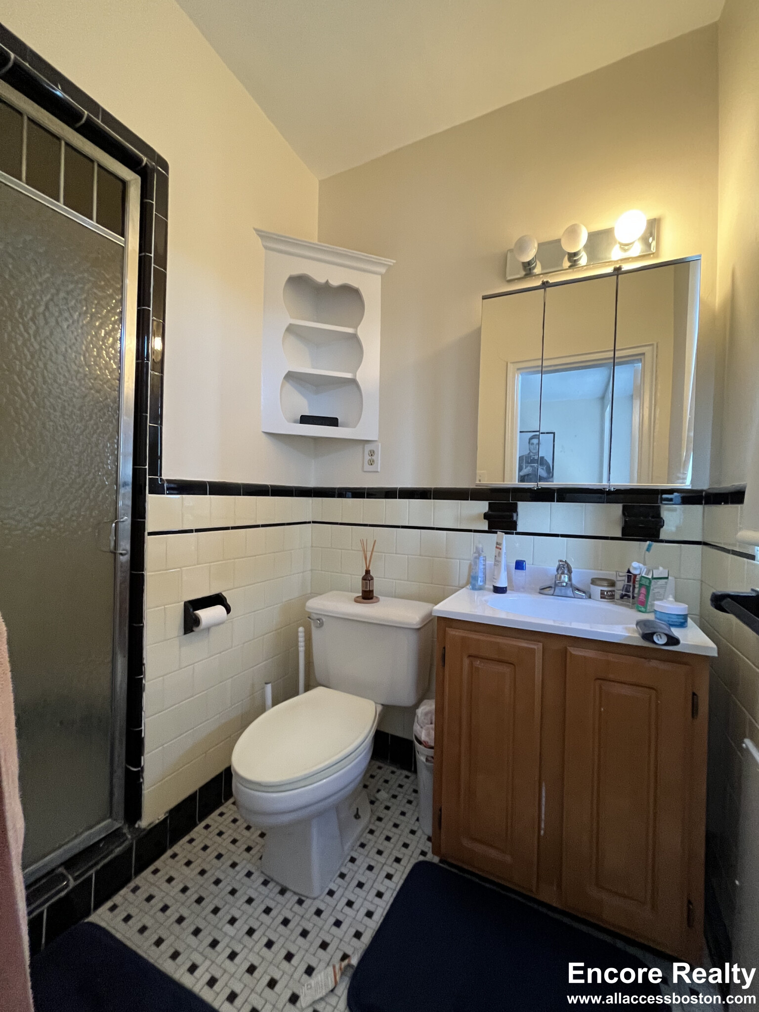 95 Longwood Ave, Longwood