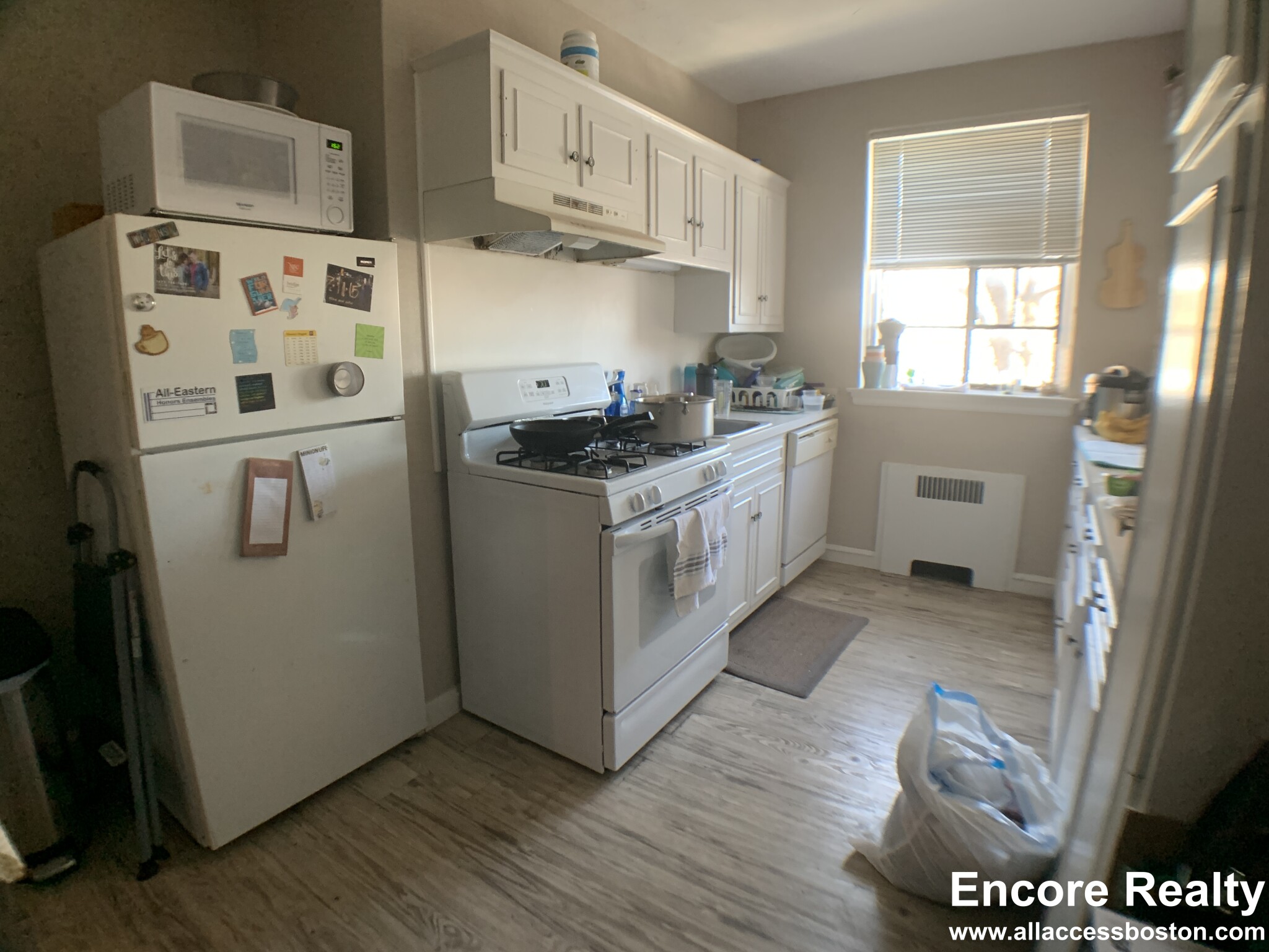 93 Longwood Ave, Longwood