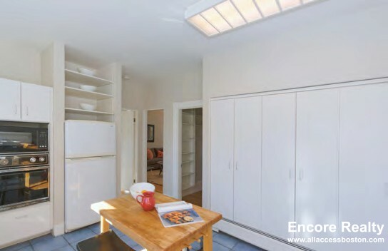 1000 Memorial Dr, Harvard Square