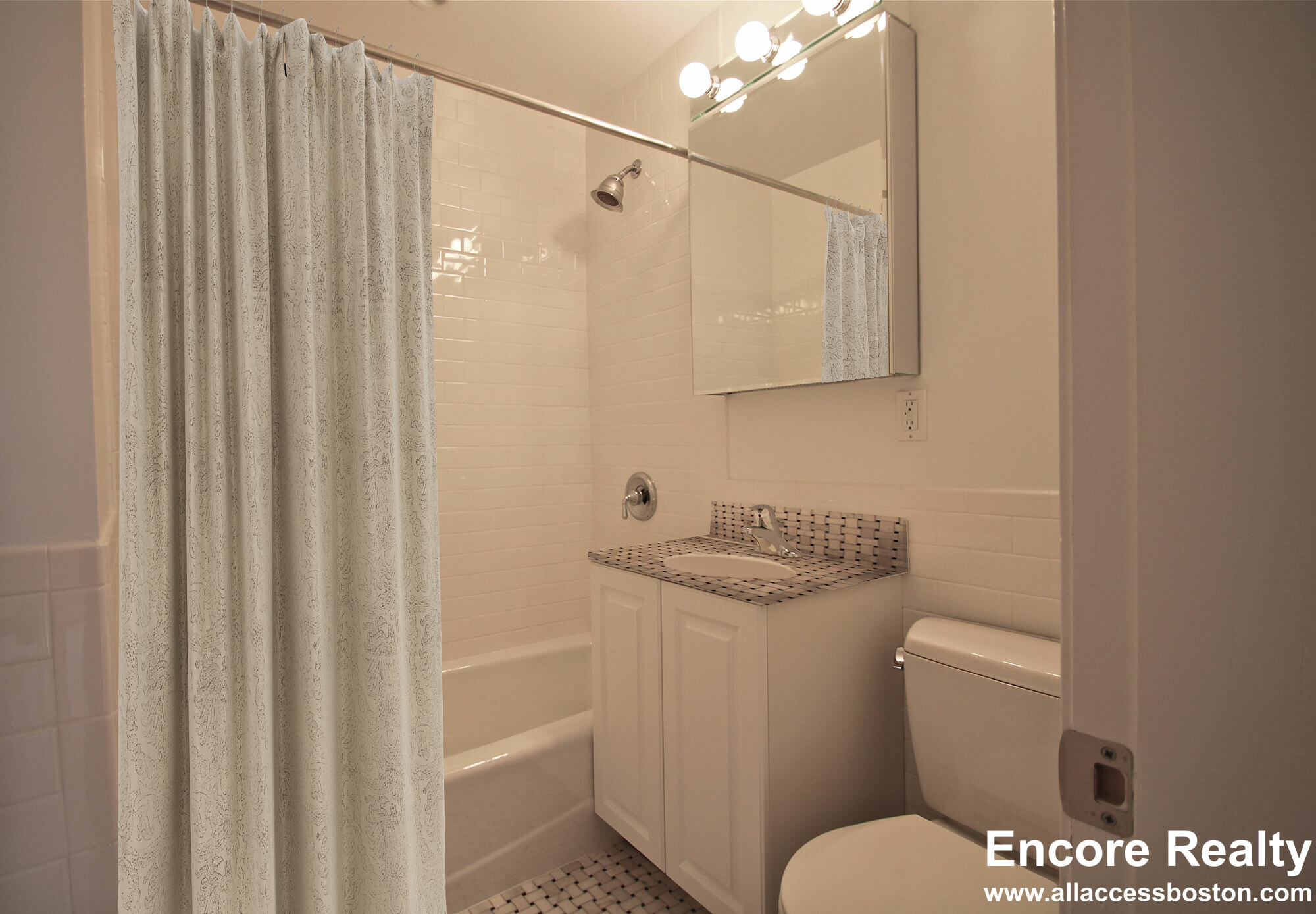 60 Brattle St, West Cambridge