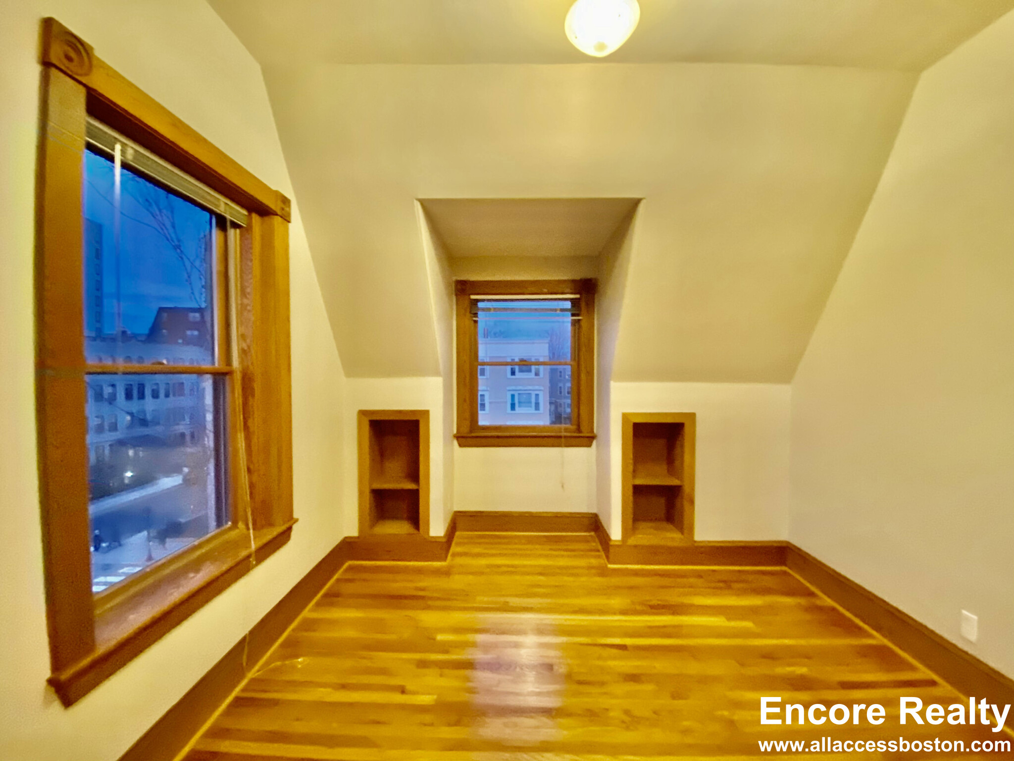 900 Massachusetts Ave, Mid Cambridge