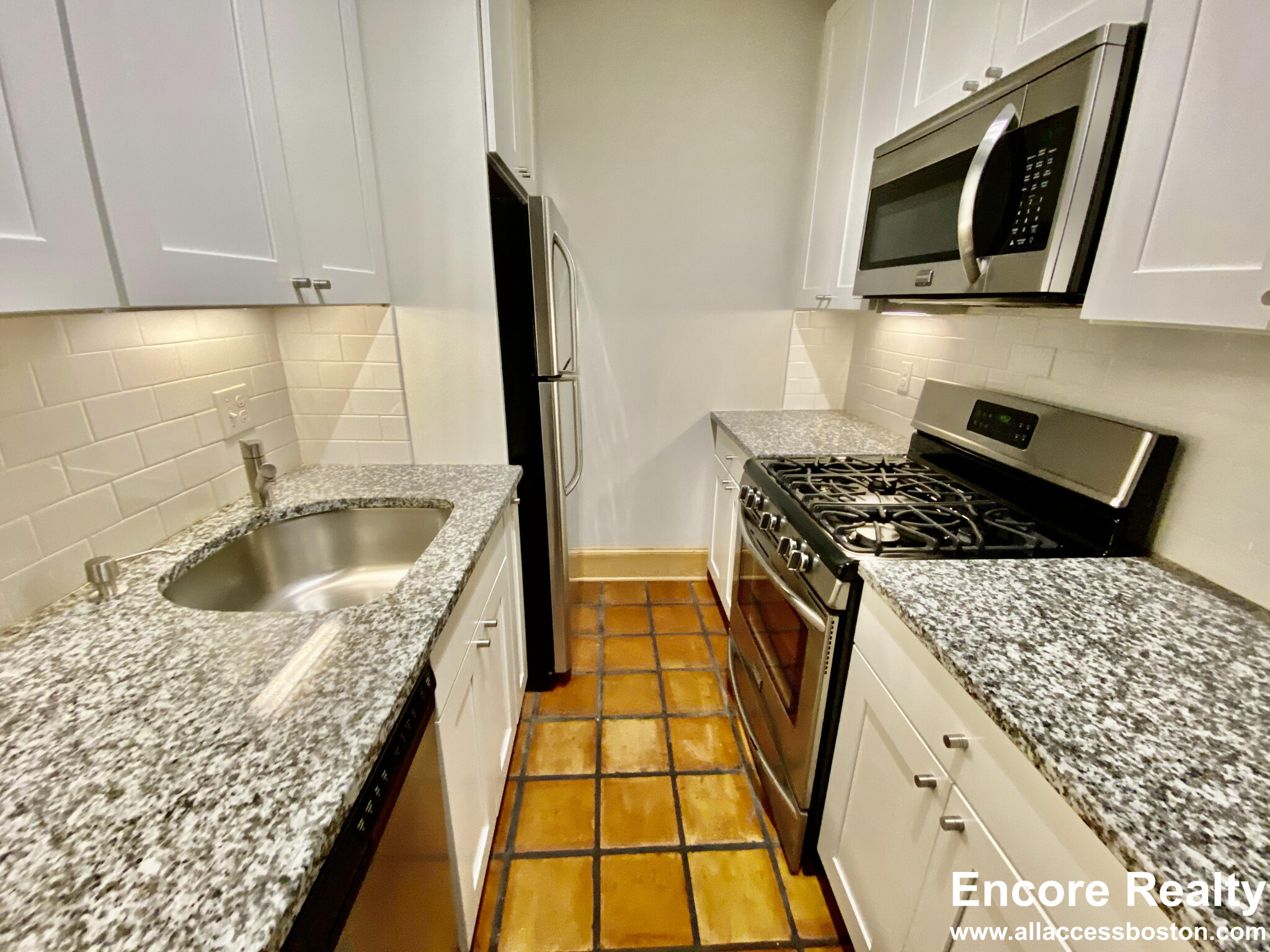 900 Massachusetts Ave, Mid Cambridge