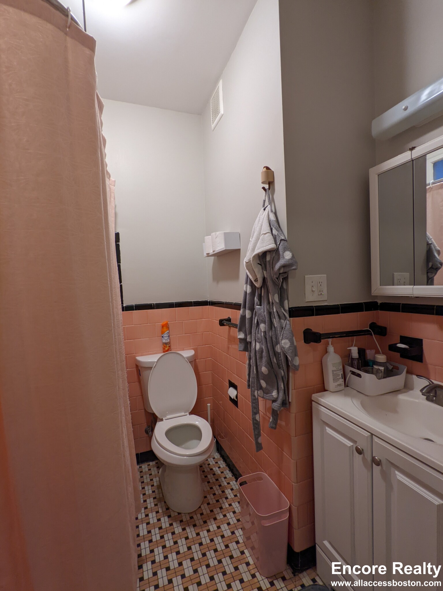 9 Sewall Ave, Coolidge Corner