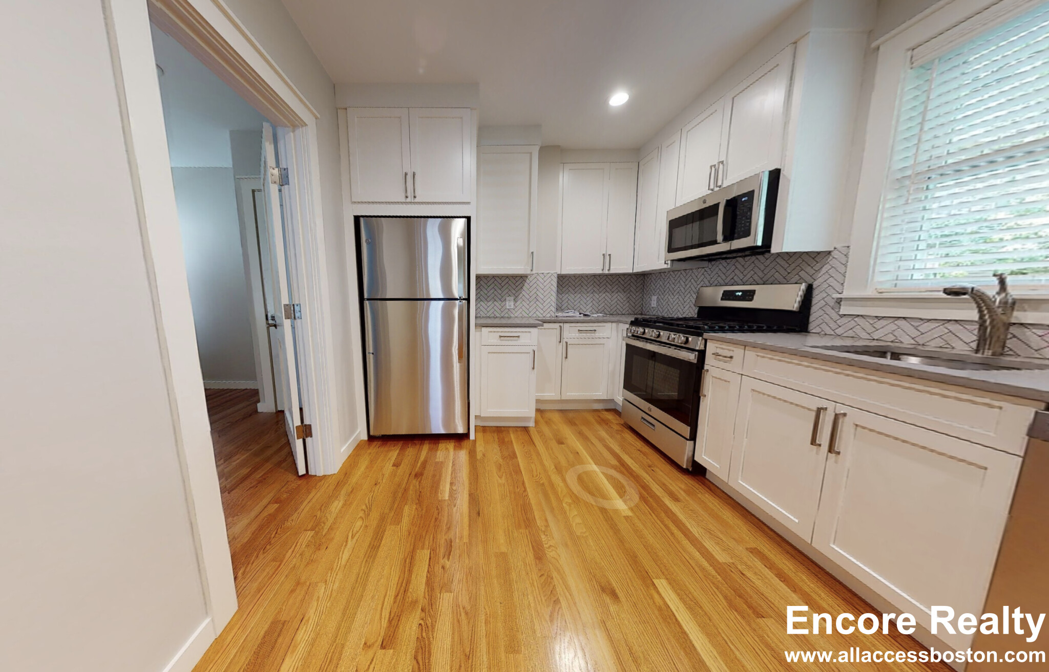 568 Green St, Central Square