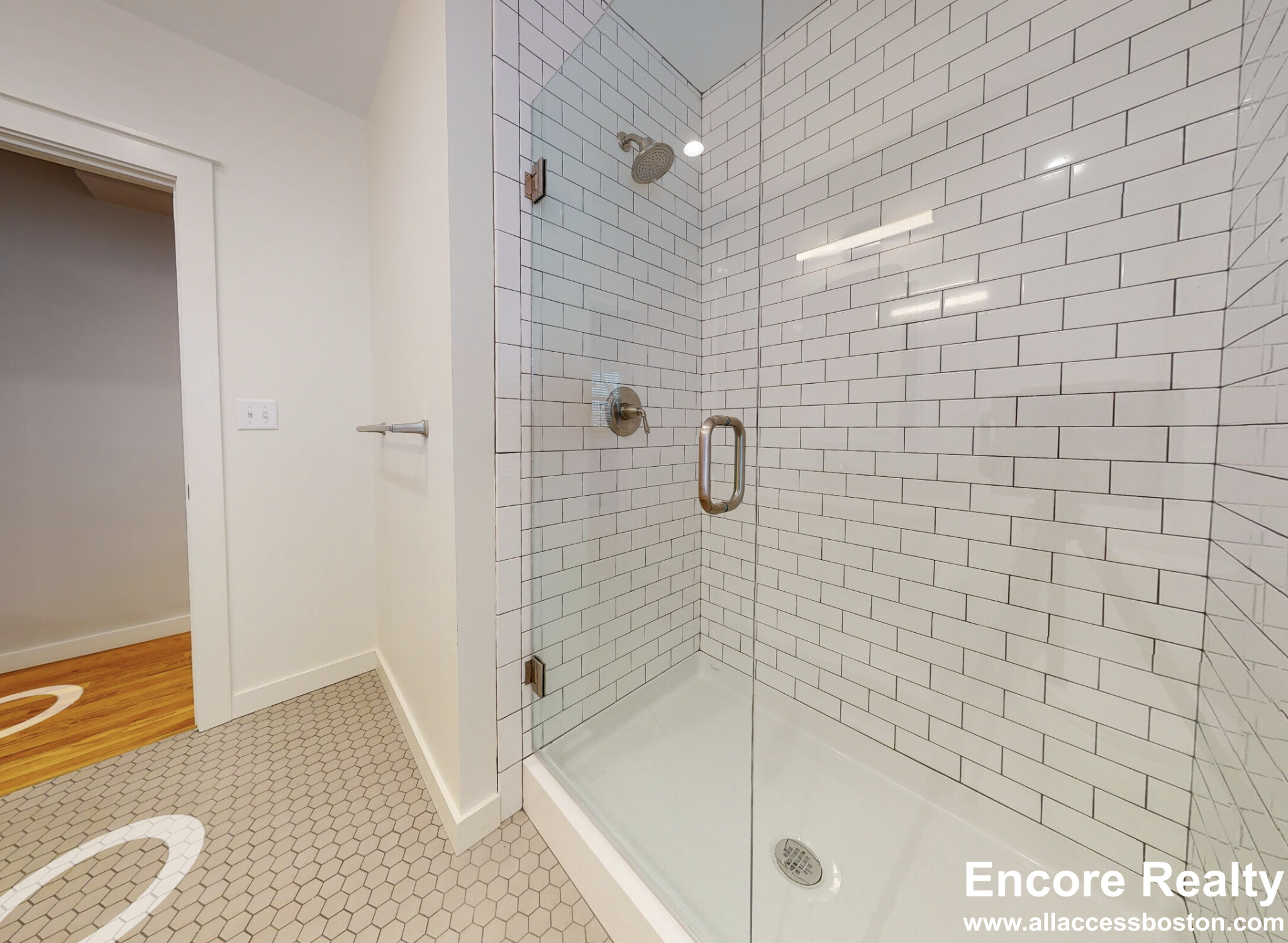 568 Green St, Central Square