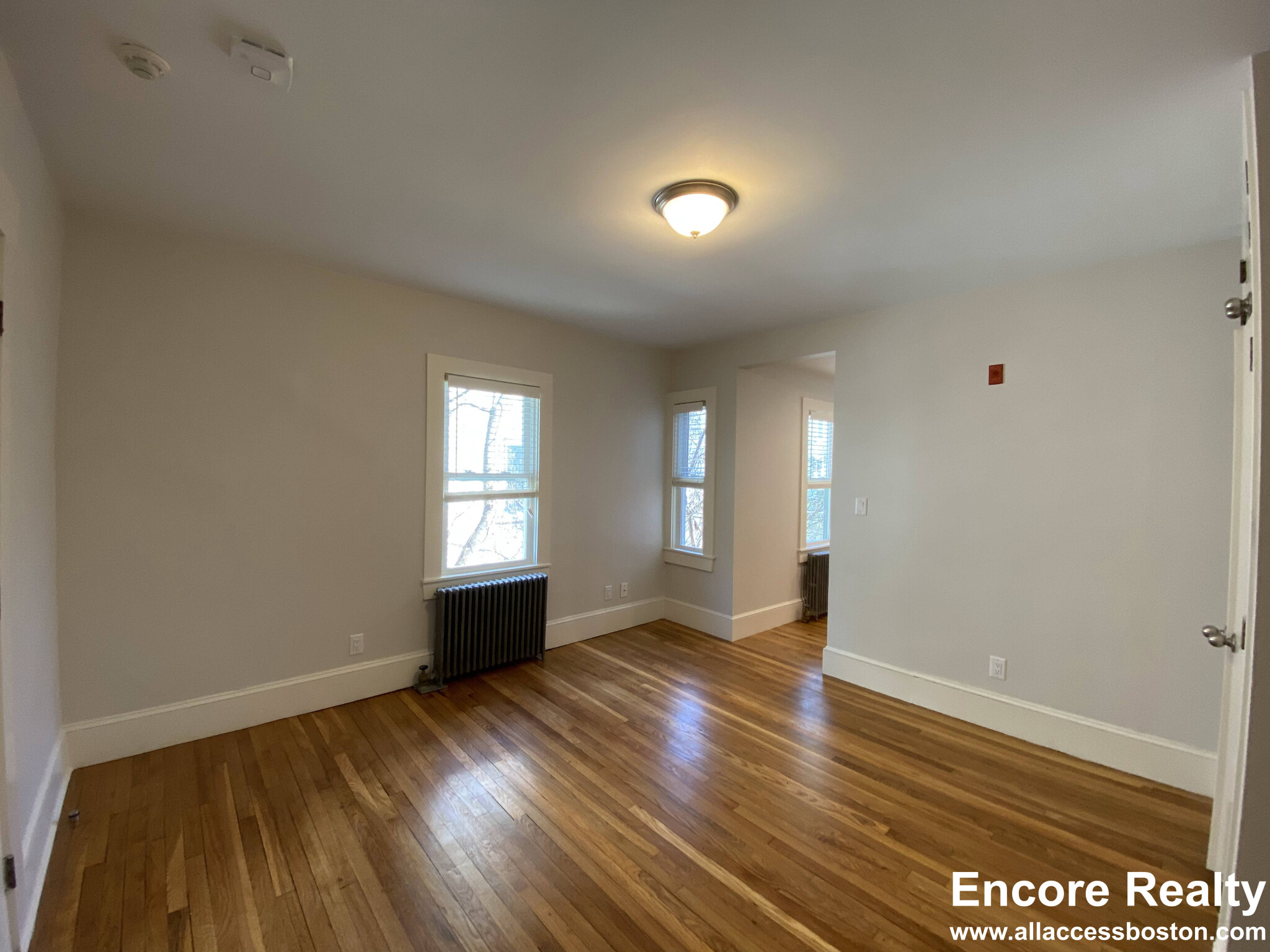 216 Banks St, Central Square