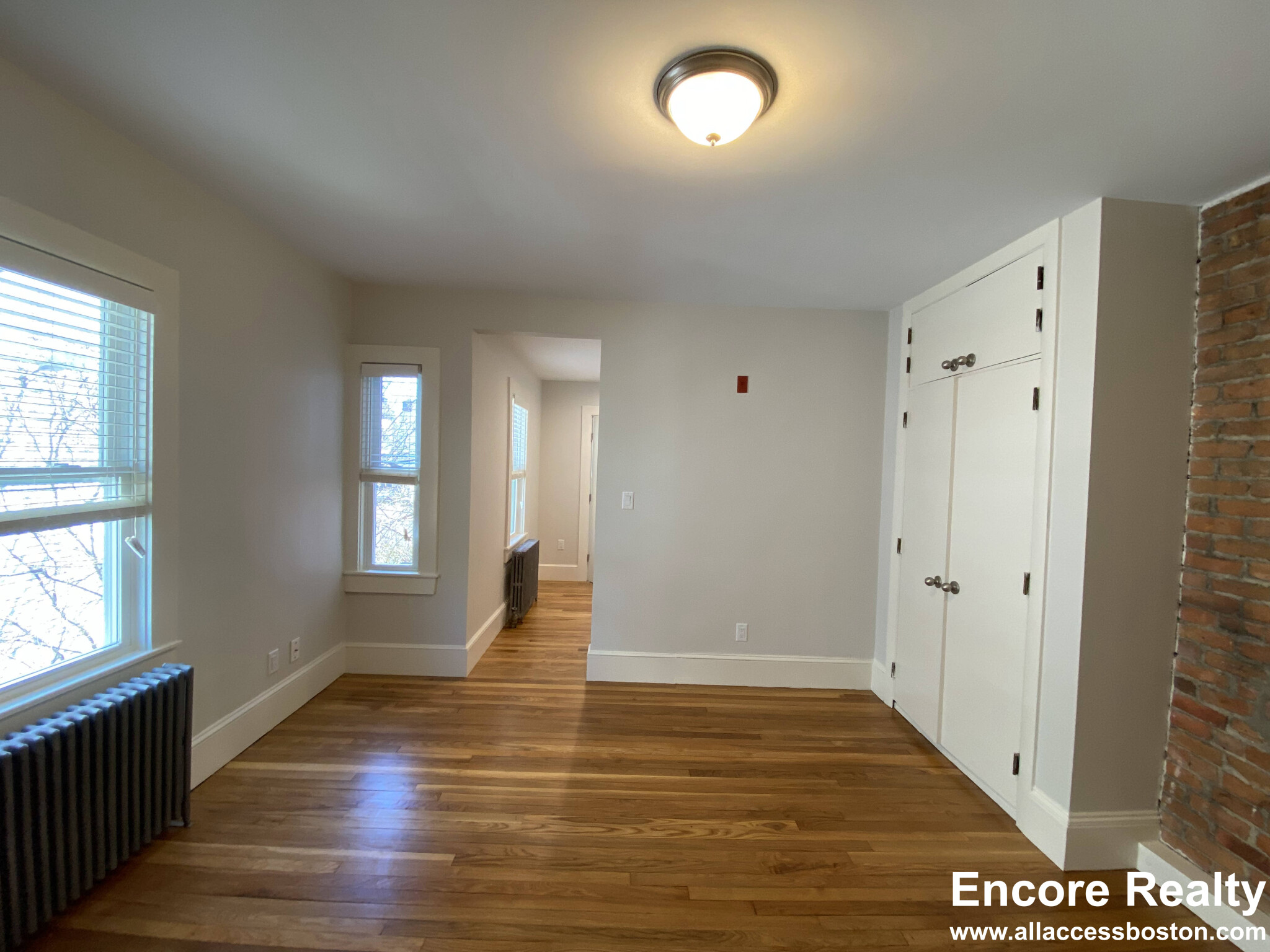 216 Banks St, Central Square