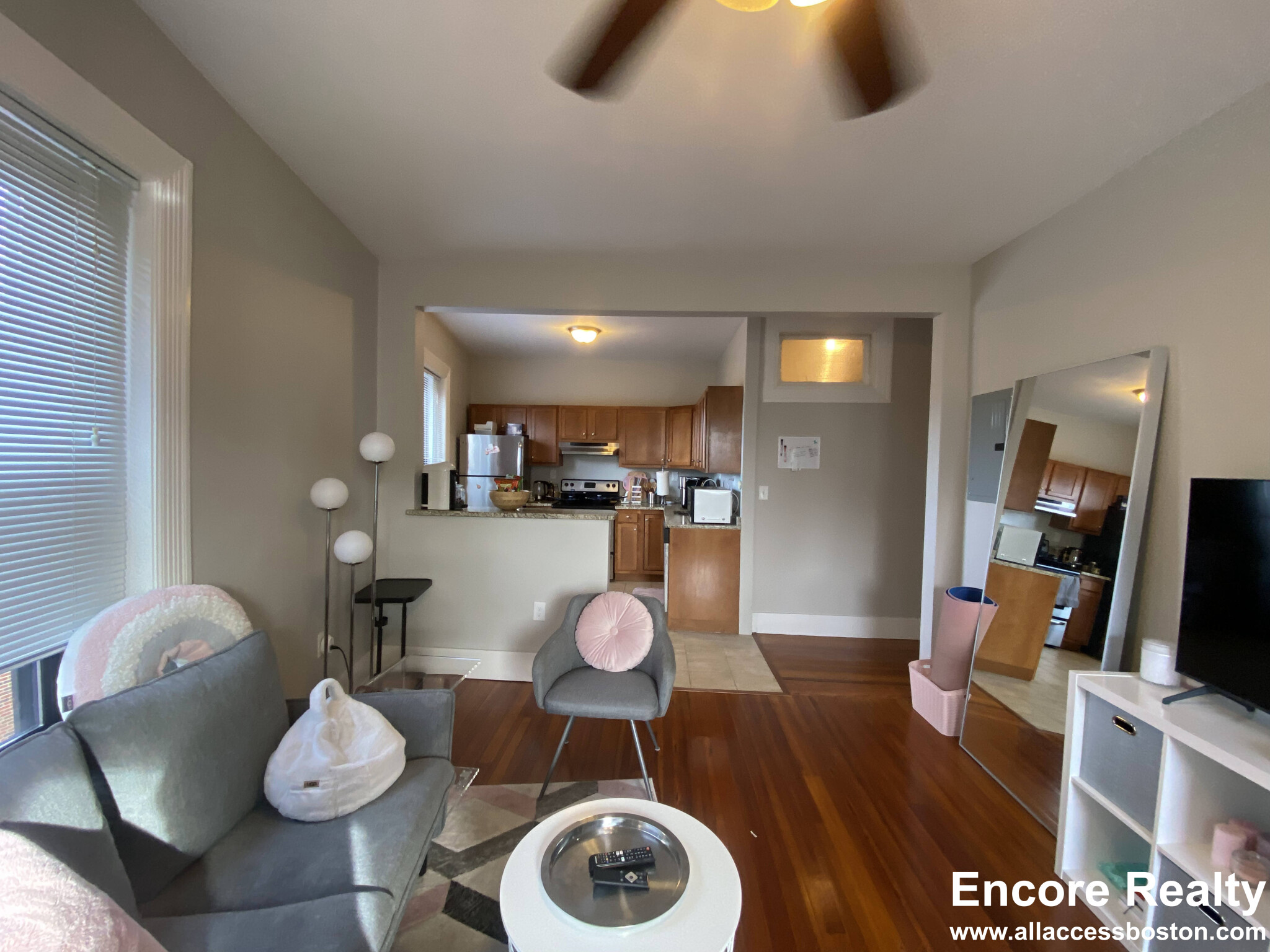 9 Sewall Ave, Coolidge Corner