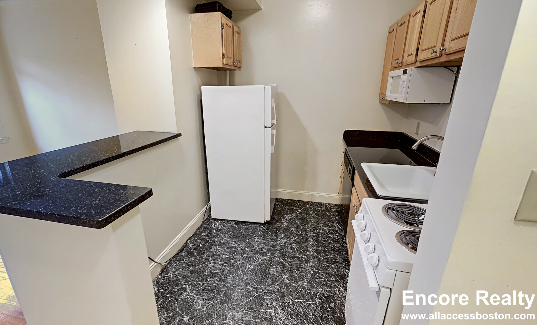 51 Queensberry St, Fenway