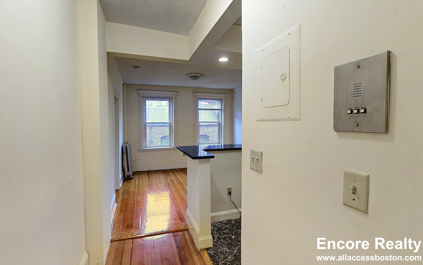 51 Queensberry St, Fenway