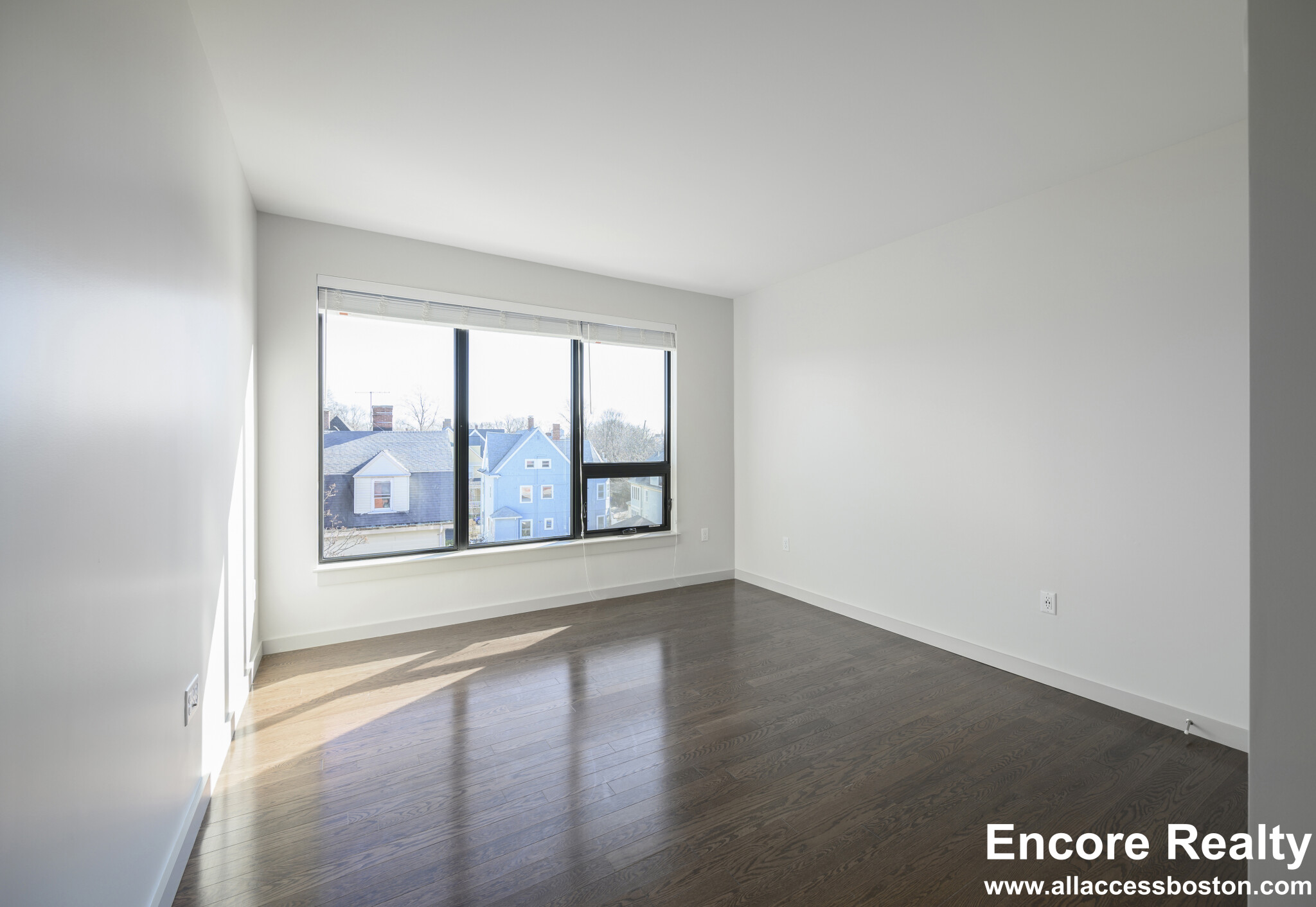 455 Harvard St, Coolidge Corner