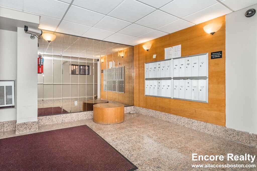 16 Elmer St, Central Square